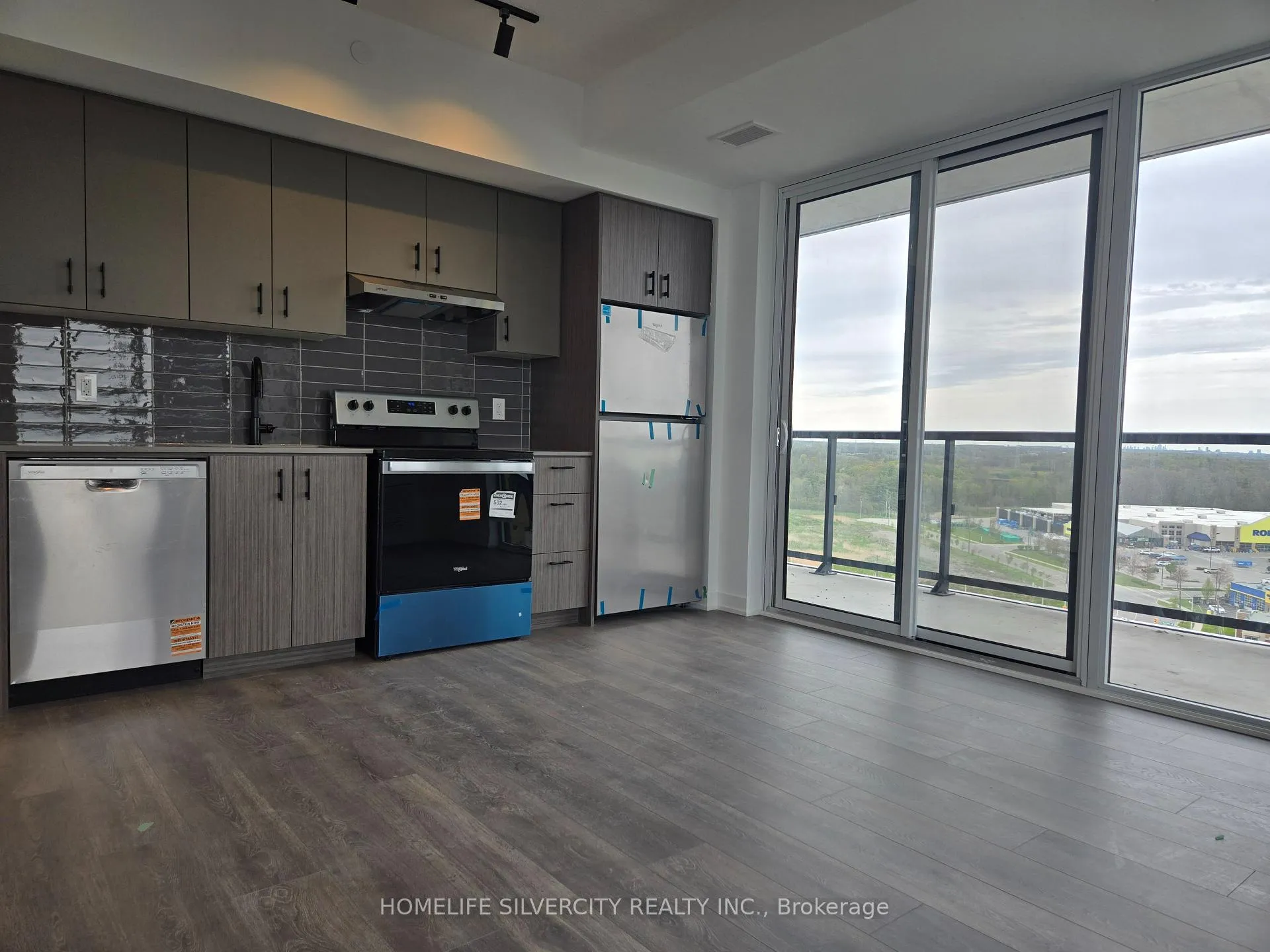Photo 12 of Unit D1310, 4878 Powers Common, Burlington, Alton — HOMEH