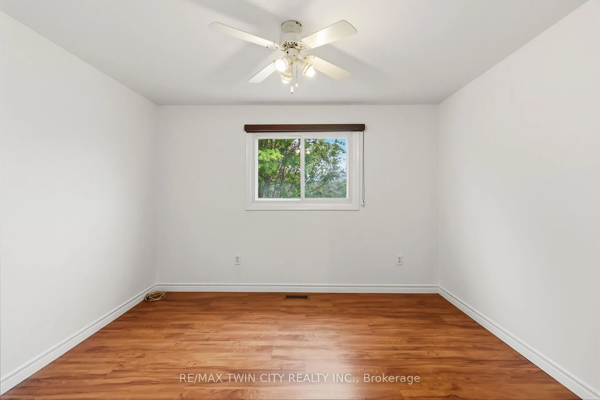Photo 15 of Unit C, 51 Metcalfe Crescent, Brantford, North Park/Wood St. — HOMEH