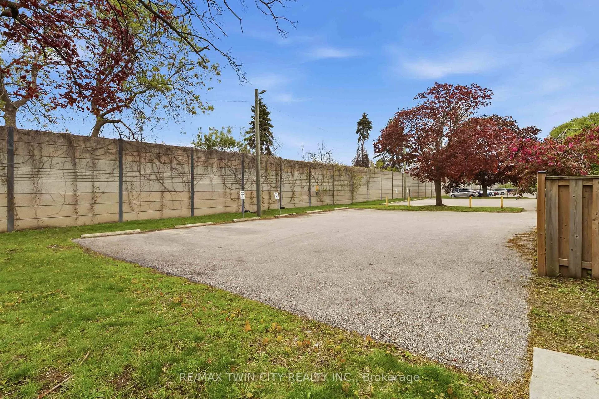 Photo 29 of Unit C, 51 Metcalfe Crescent, Brantford, North Park/Wood St. — HOMEH