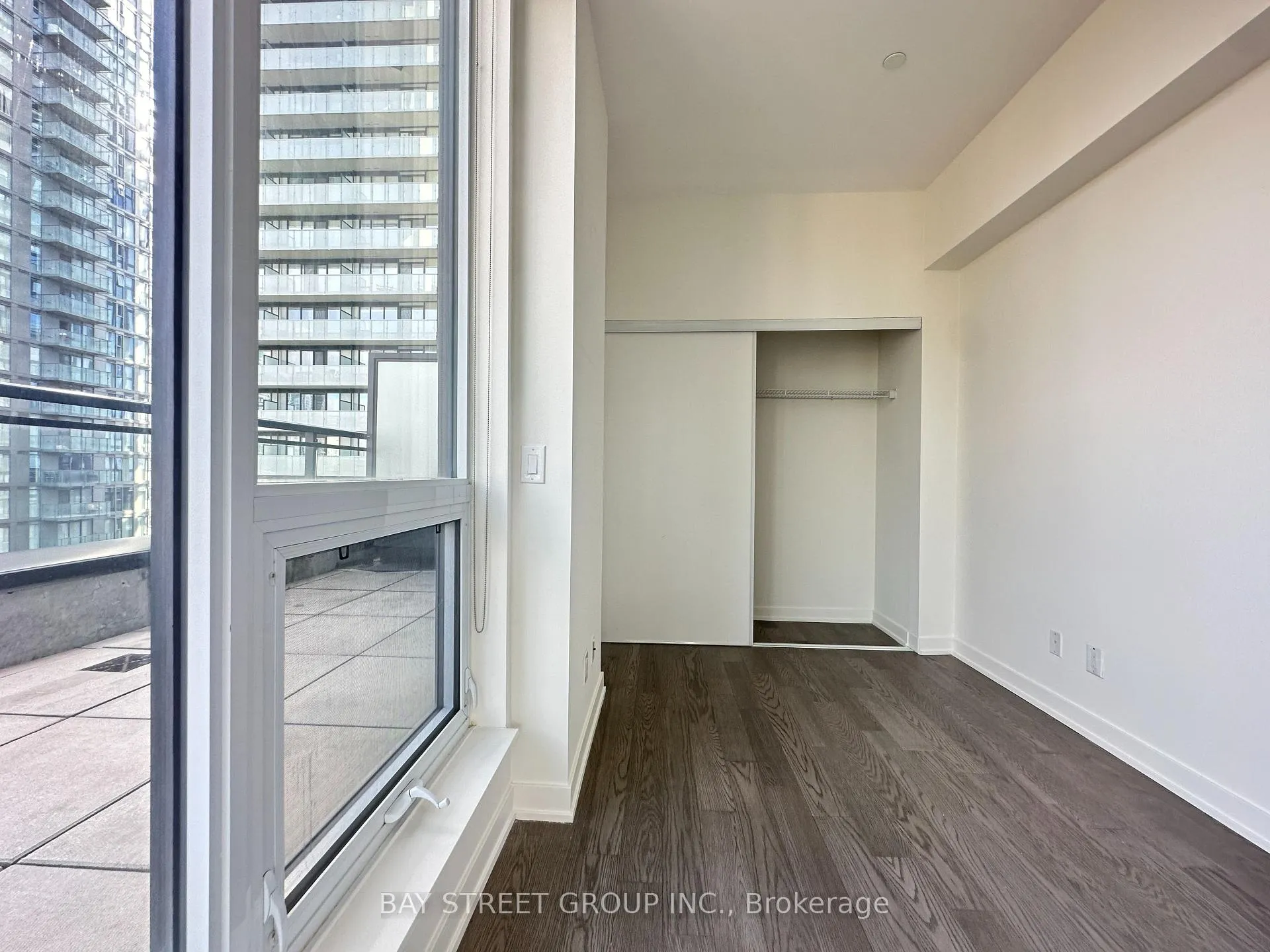 Photo 4 of Unit 1703, 17 Dundonald Street, Toronto, Church-Yonge Corridor — HOMEH