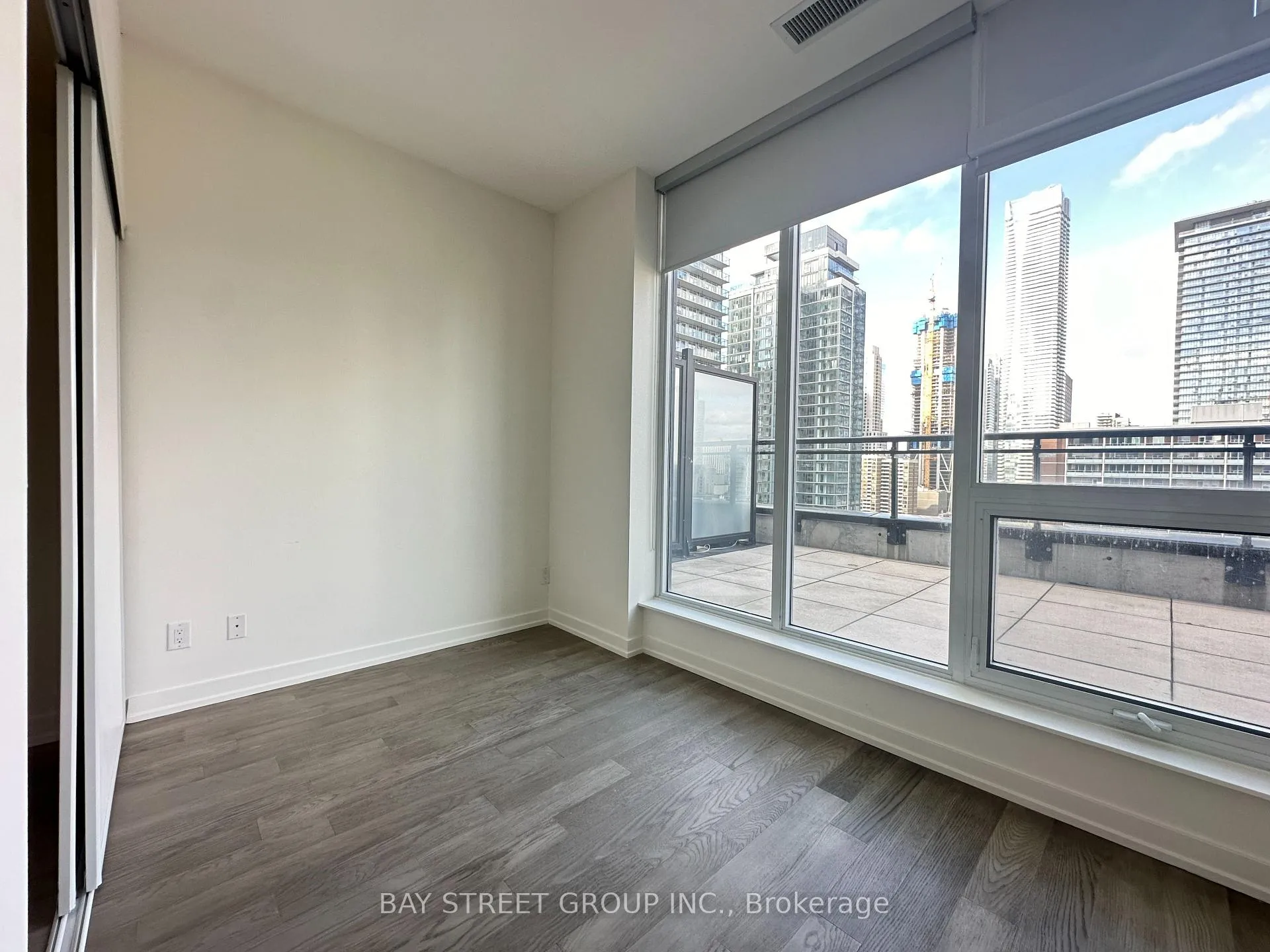 Photo 9 of Unit 1703, 17 Dundonald Street, Toronto, Church-Yonge Corridor — HOMEH