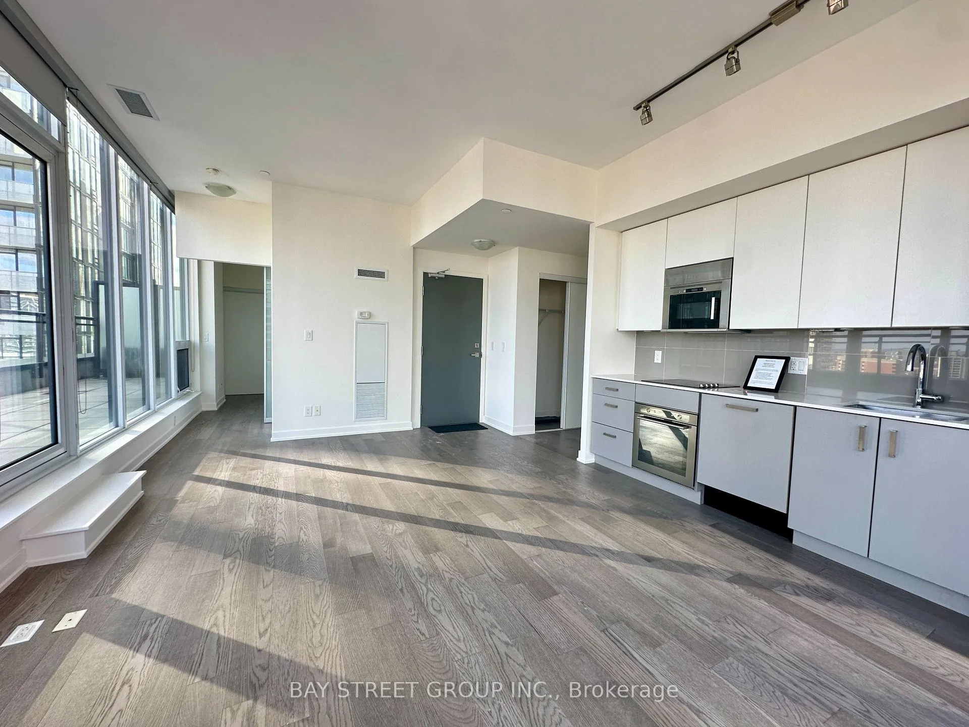 Photo 12 of Unit 1703, 17 Dundonald Street, Toronto, Church-Yonge Corridor — HOMEH