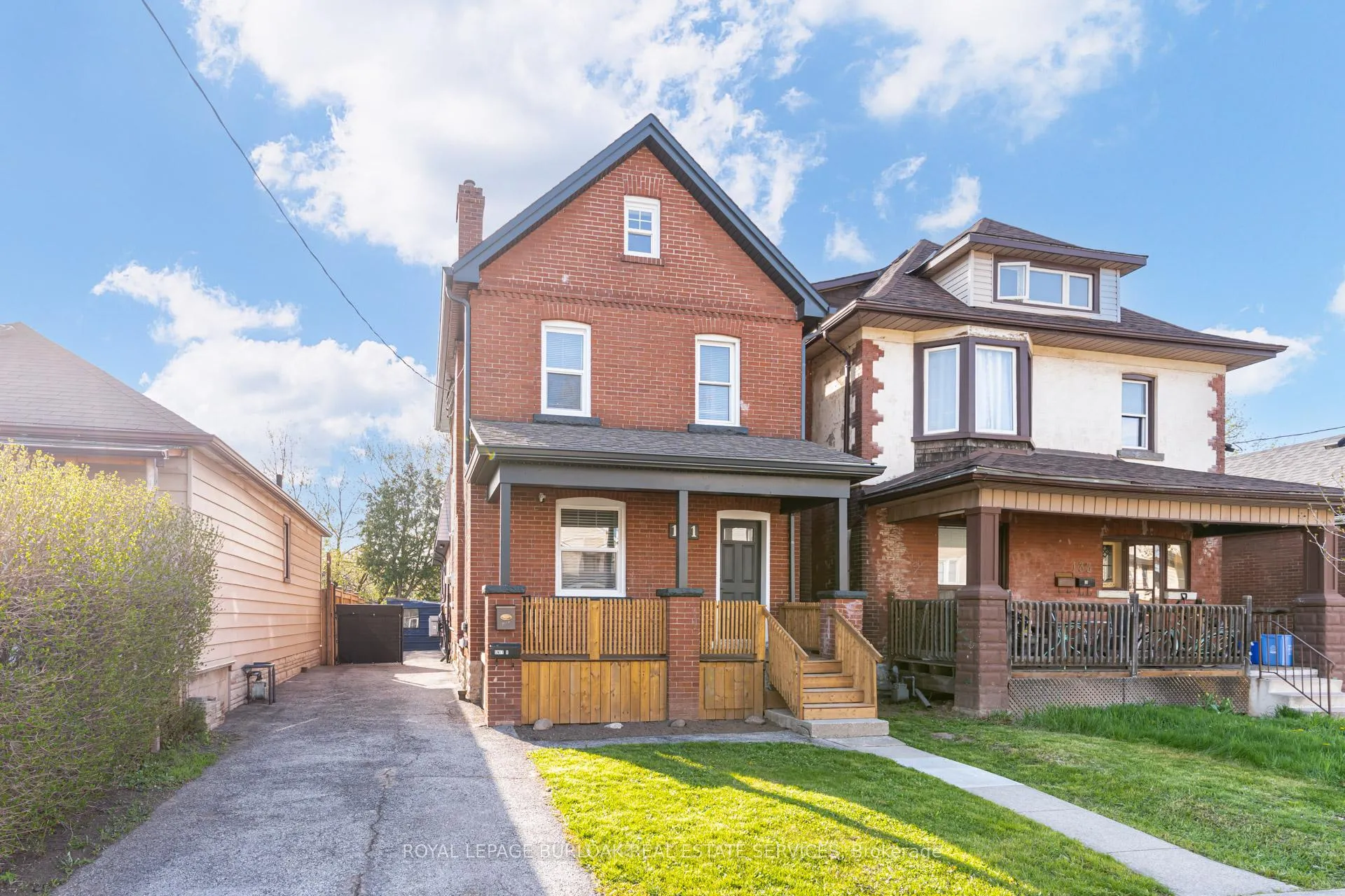 Photo 2 of 131 Park Row N, Hamilton, Crown Point — HOMEH