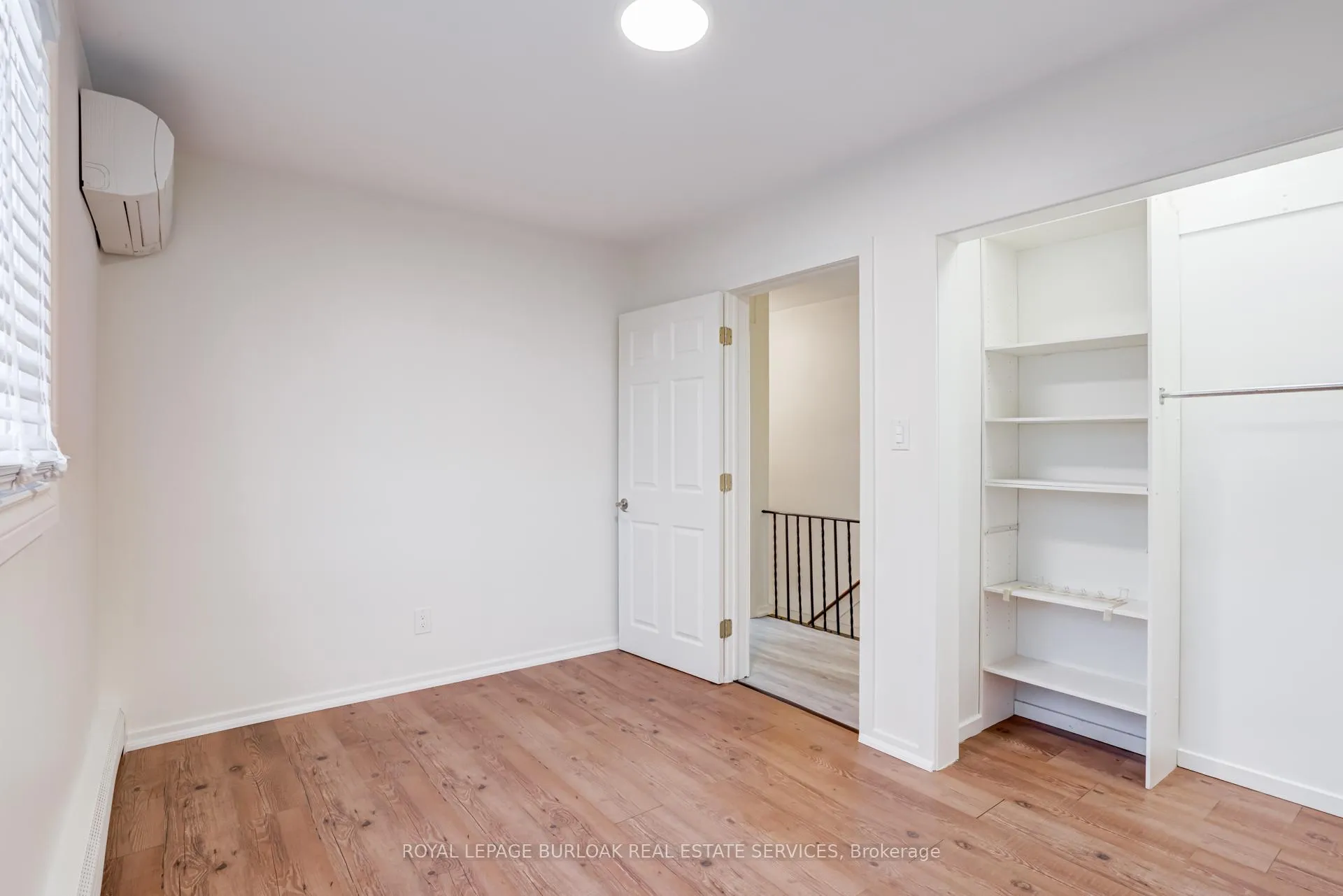 Photo 36 of 131 Park Row N, Hamilton, Crown Point — HOMEH