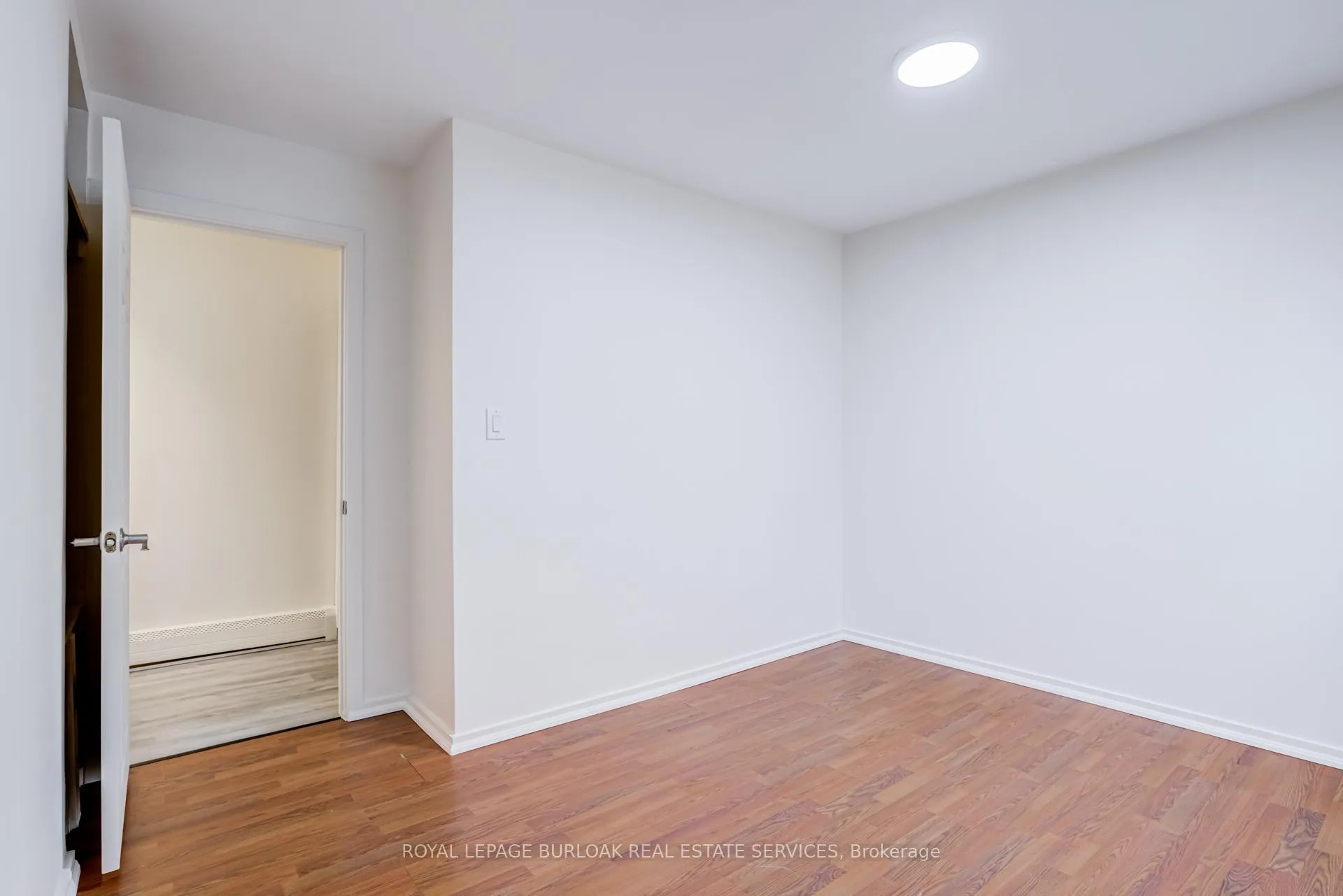 Photo 38 of 131 Park Row N, Hamilton, Crown Point — HOMEH