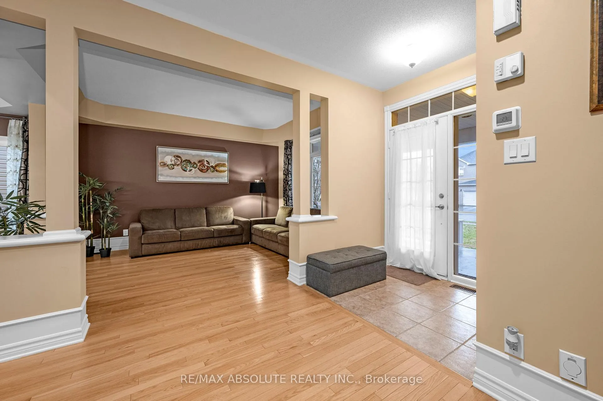 Photo 4 of 70 Cedar Valley Drive, Ottawa, Kanata - Bridlewood — HOMEH
