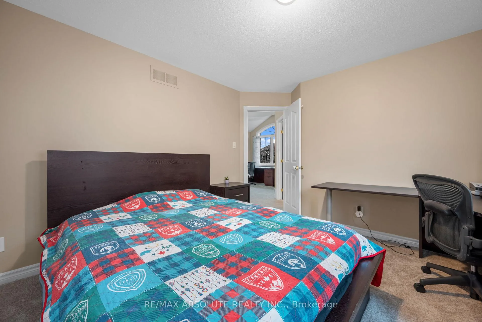 Photo 27 of 70 Cedar Valley Drive, Ottawa, Kanata - Bridlewood — HOMEH