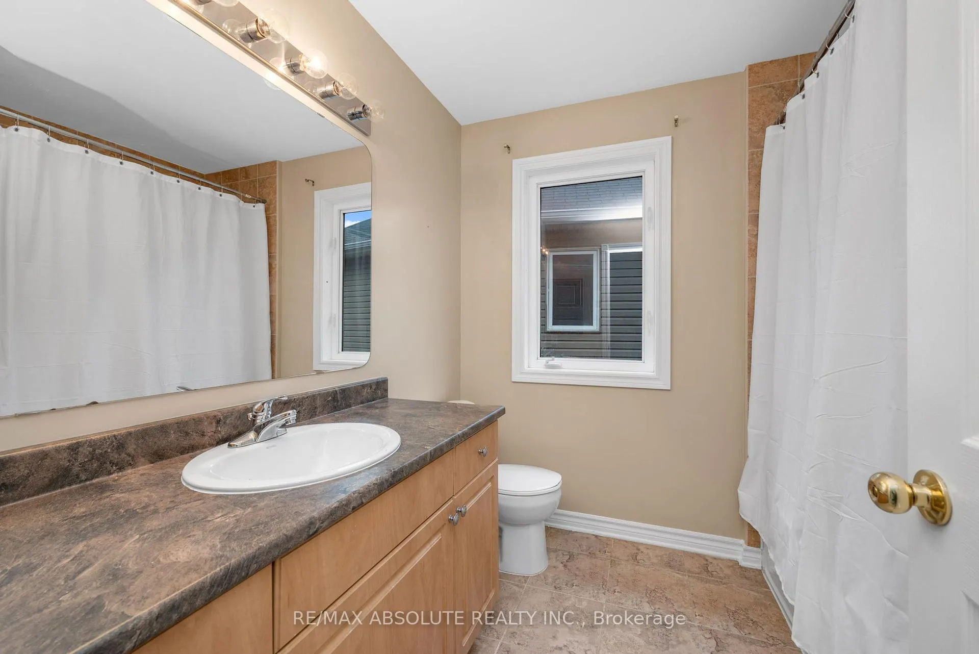 Photo 35 of 70 Cedar Valley Drive, Ottawa, Kanata - Bridlewood — HOMEH