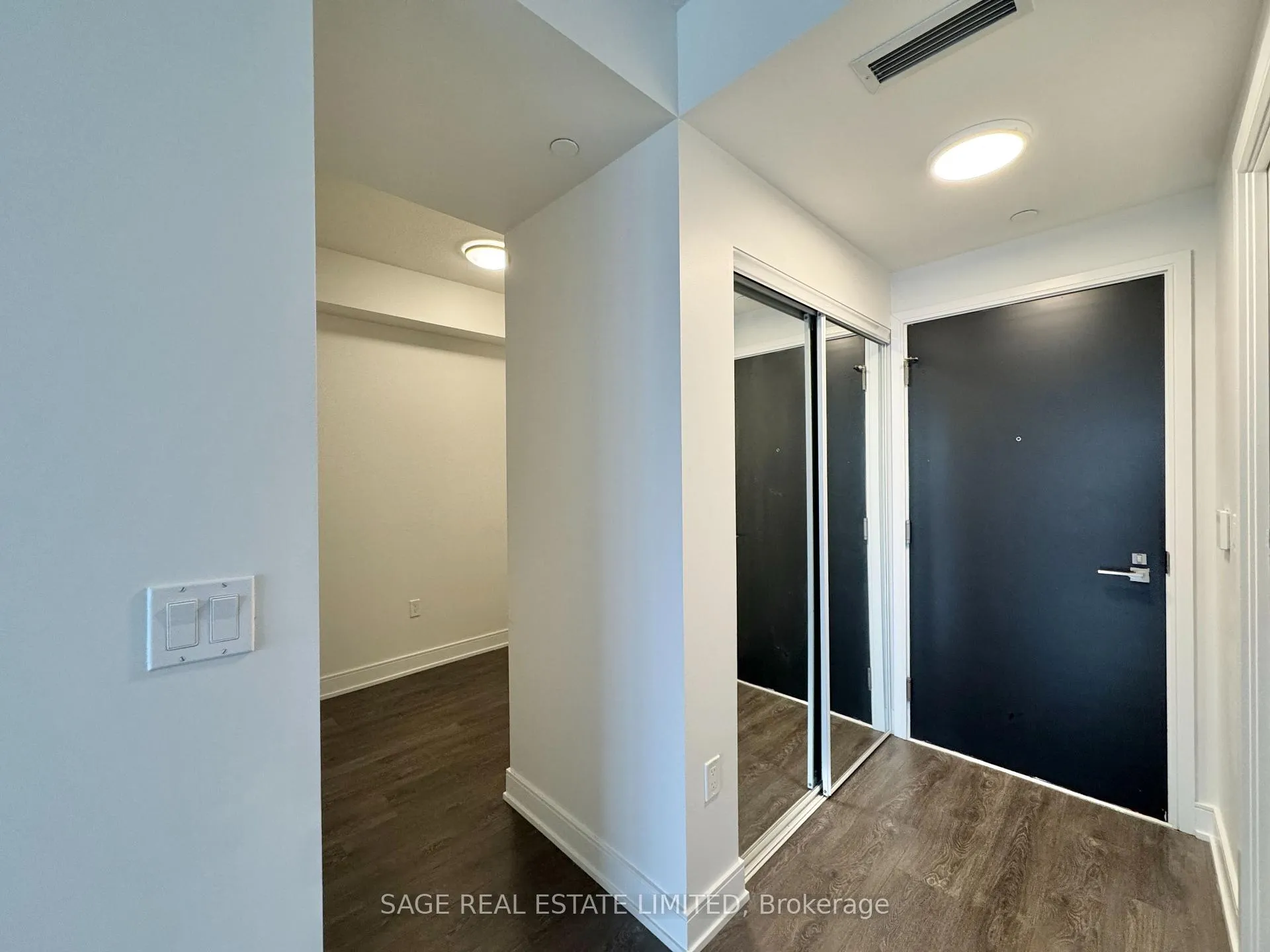 Photo 13 of Unit 2709, 89 McGill Street, Toronto, Church-Yonge Corridor — HOMEH