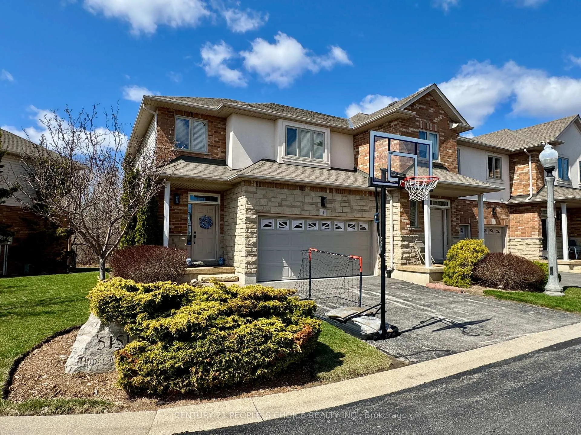 Photo 1 of Unit 4, 5151 Upper Middle Road, Burlington, Orchard — HOMEH