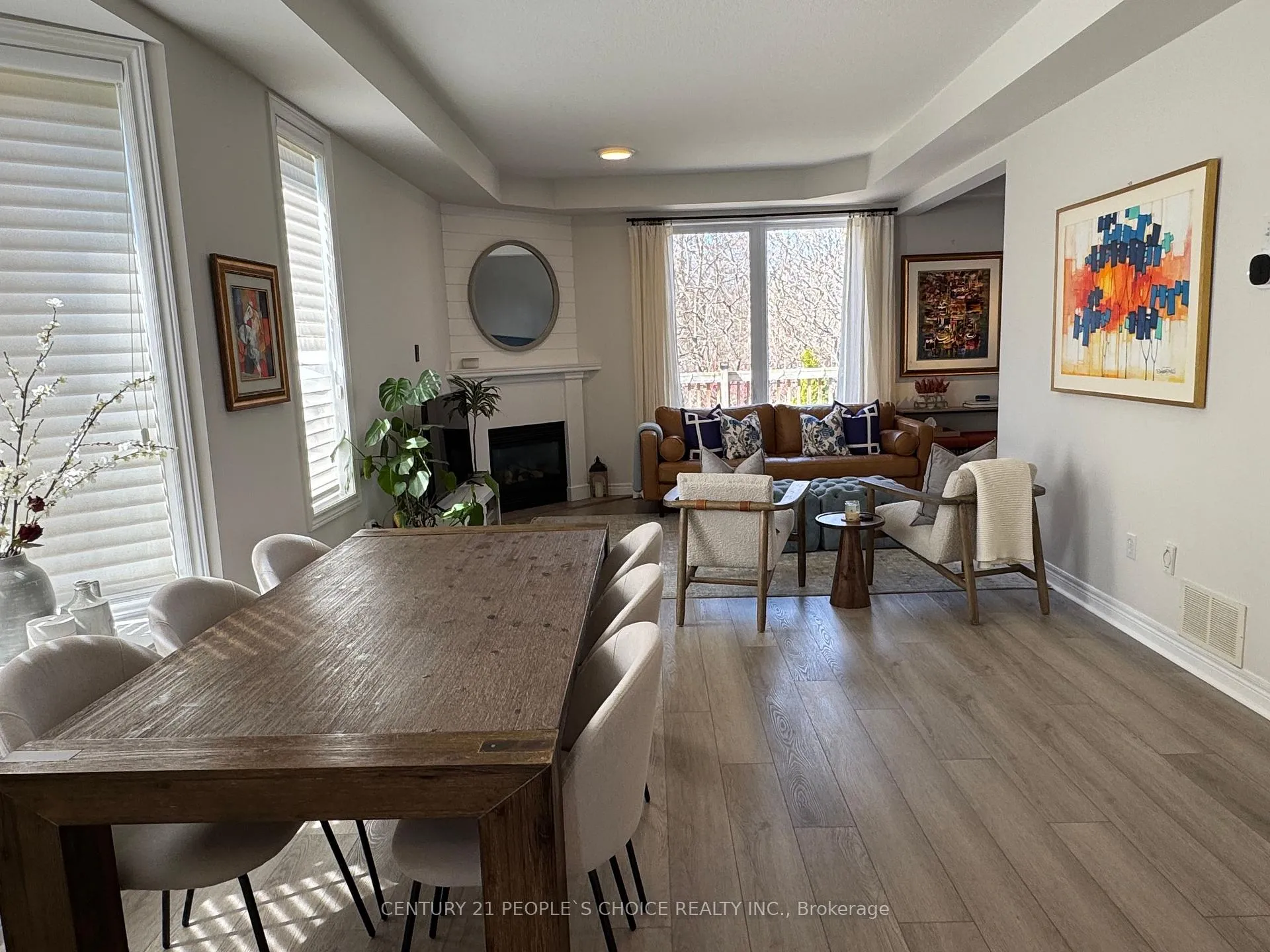 Photo 3 of Unit 4, 5151 Upper Middle Road, Burlington, Orchard — HOMEH
