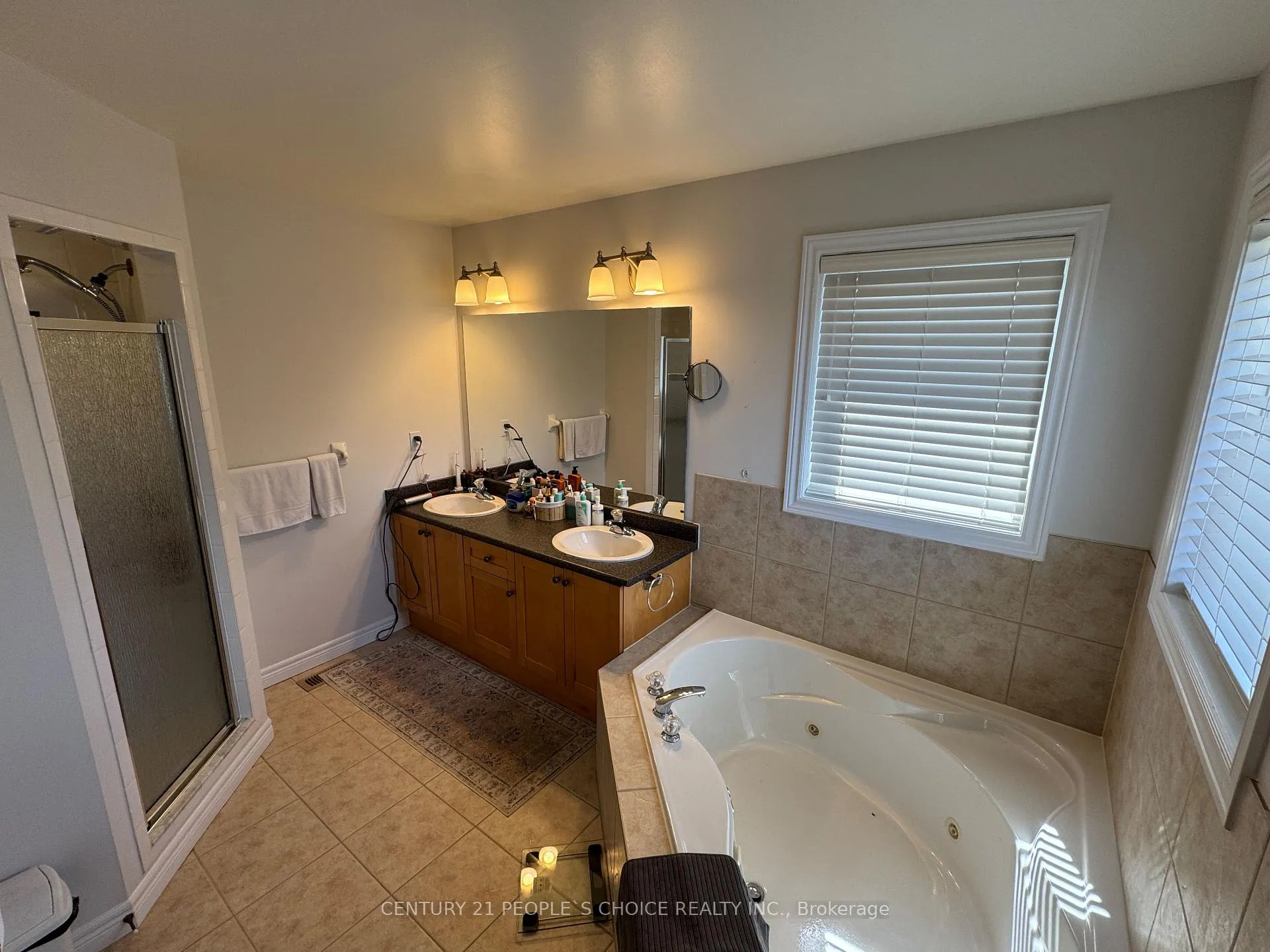Photo 9 of Unit 4, 5151 Upper Middle Road, Burlington, Orchard — HOMEH