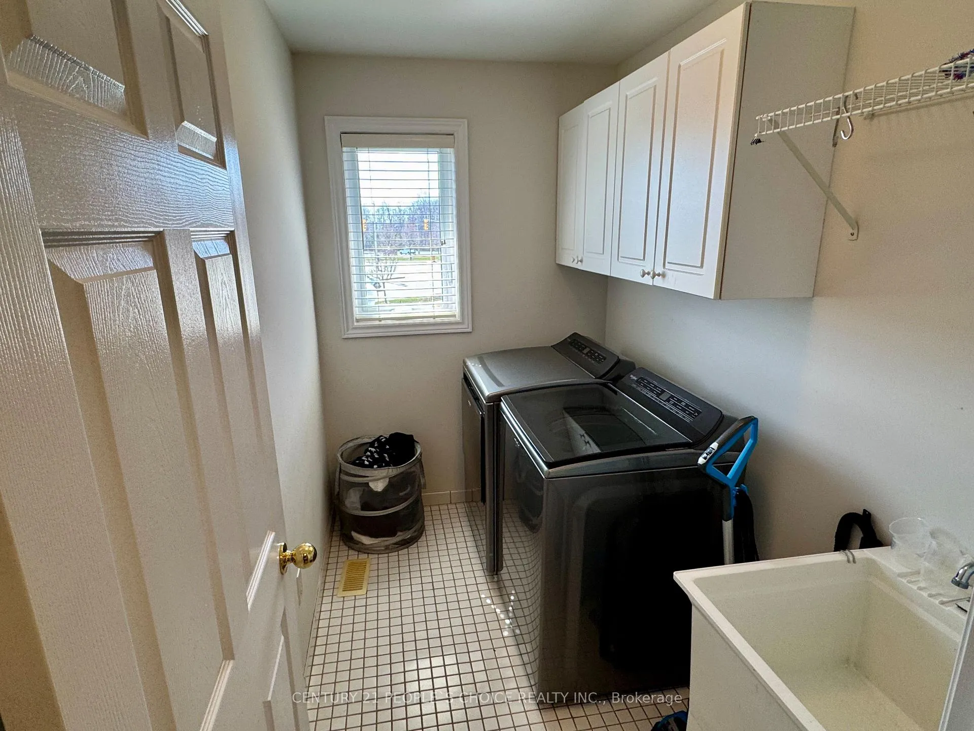 Photo 13 of Unit 4, 5151 Upper Middle Road, Burlington, Orchard — HOMEH