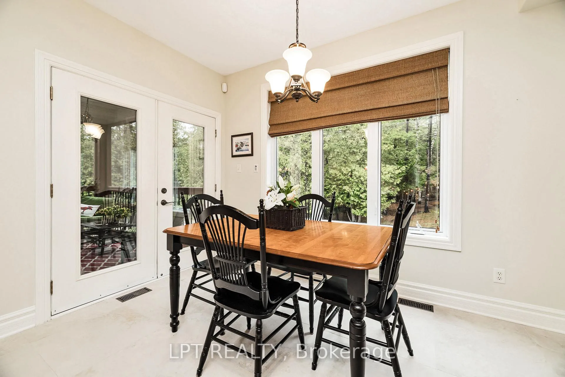 Photo 10 of 45 Canadian Drive, Ottawa, Remainder of Stittsville & Area — HOMEH
