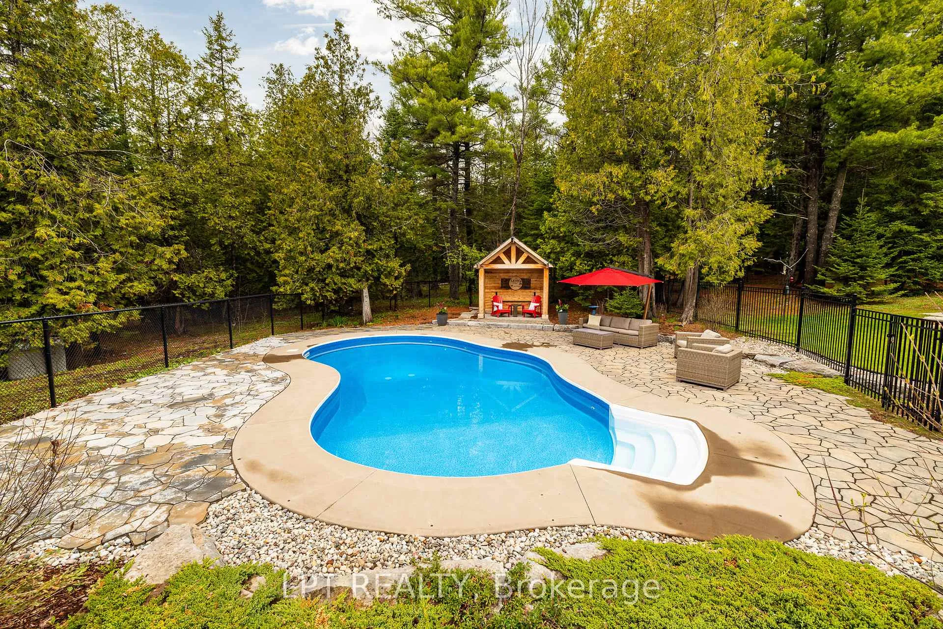 Photo 37 of 45 Canadian Drive, Ottawa, Remainder of Stittsville & Area — HOMEH