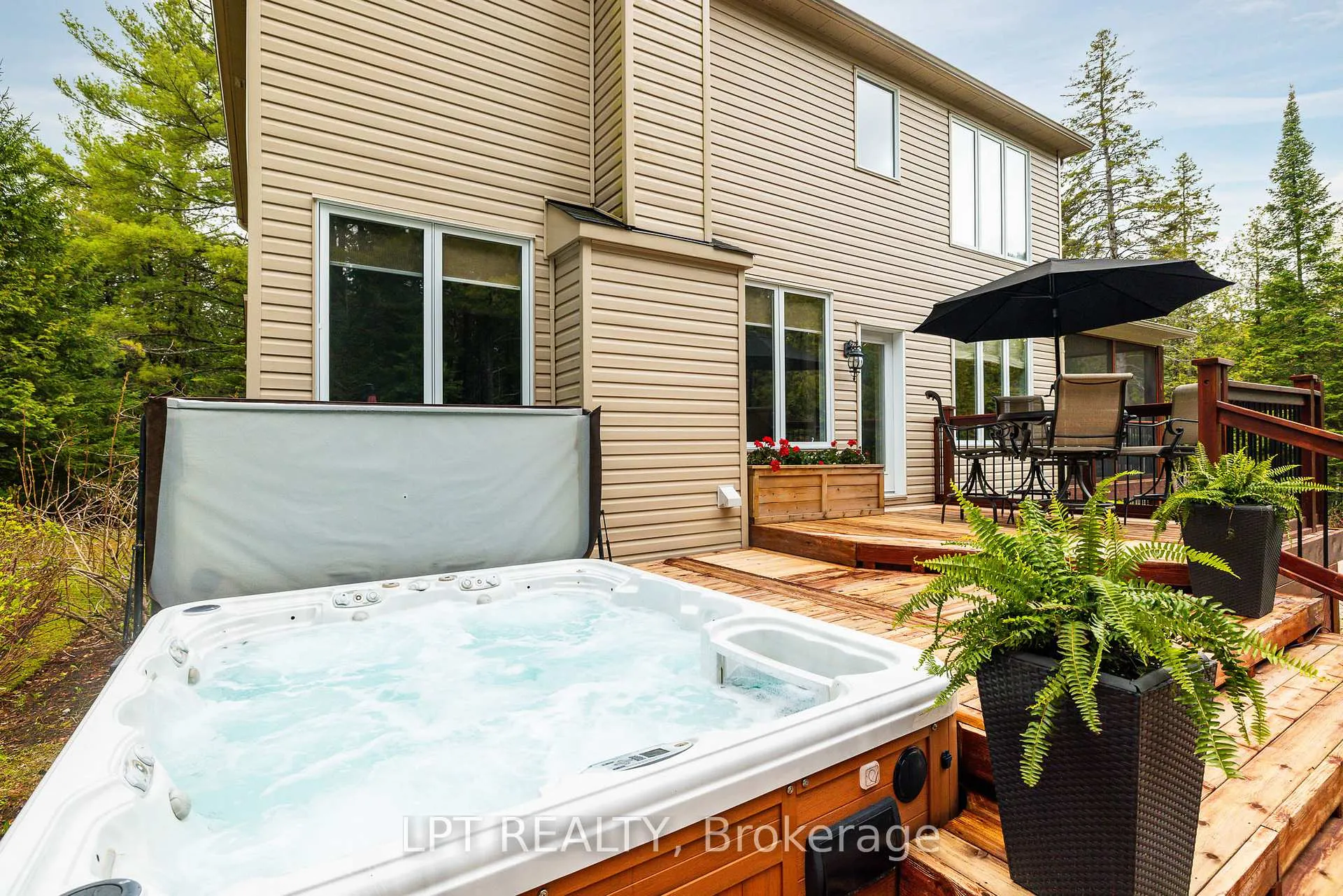Photo 43 of 45 Canadian Drive, Ottawa, Remainder of Stittsville & Area — HOMEH