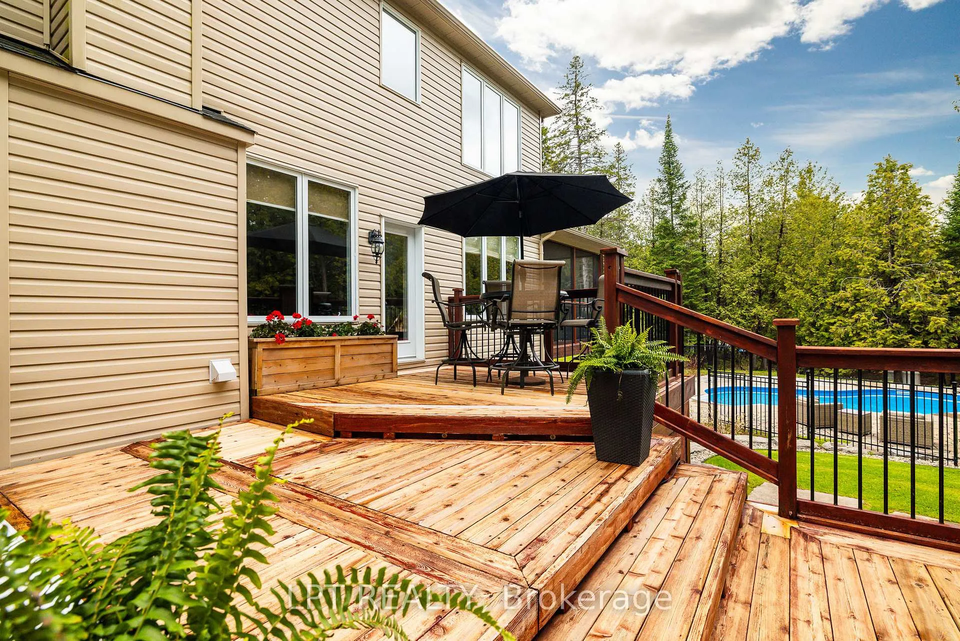 Photo 44 of 45 Canadian Drive, Ottawa, Remainder of Stittsville & Area — HOMEH