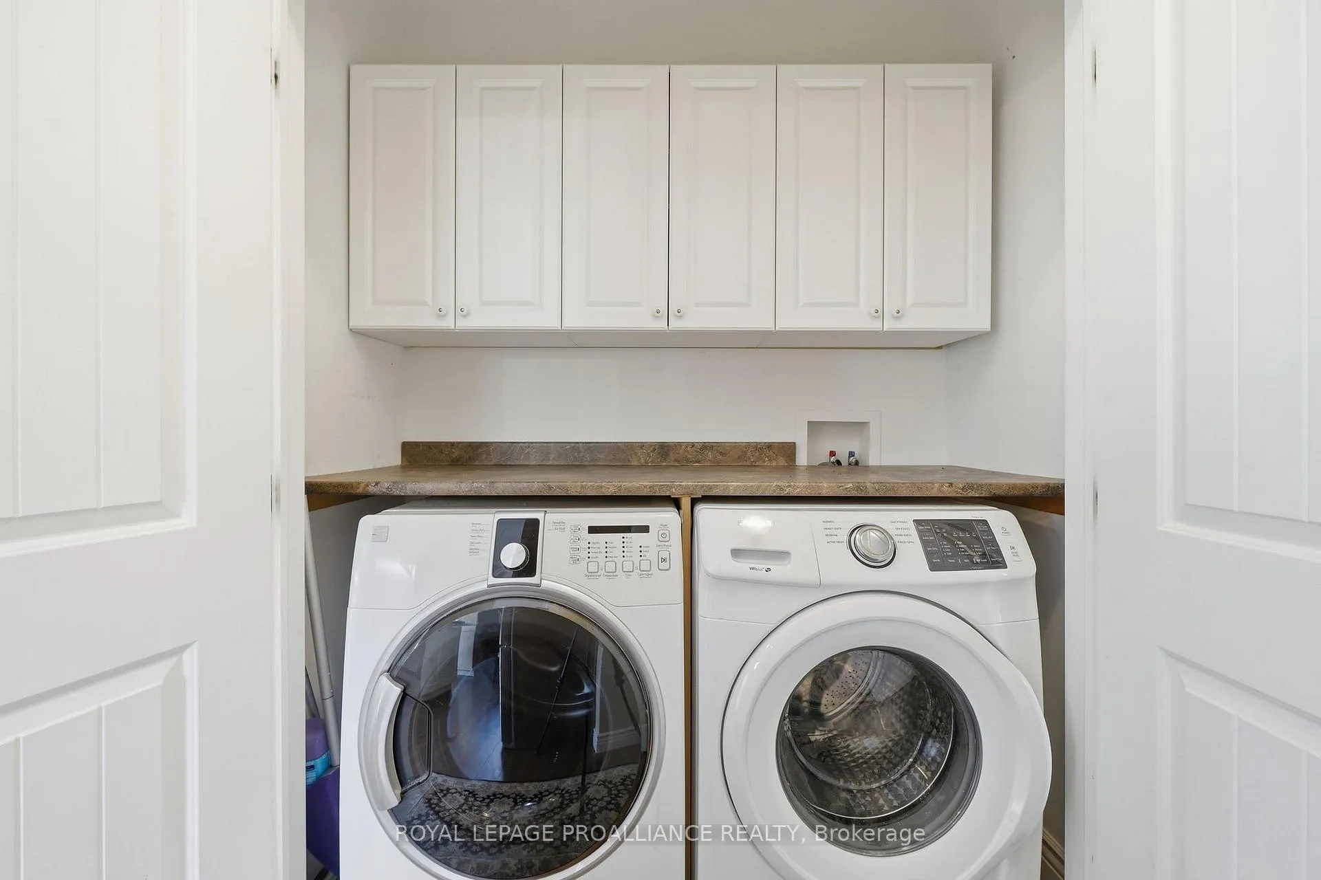 Photo 20 of 31 Price Street E, Brighton — HOMEH