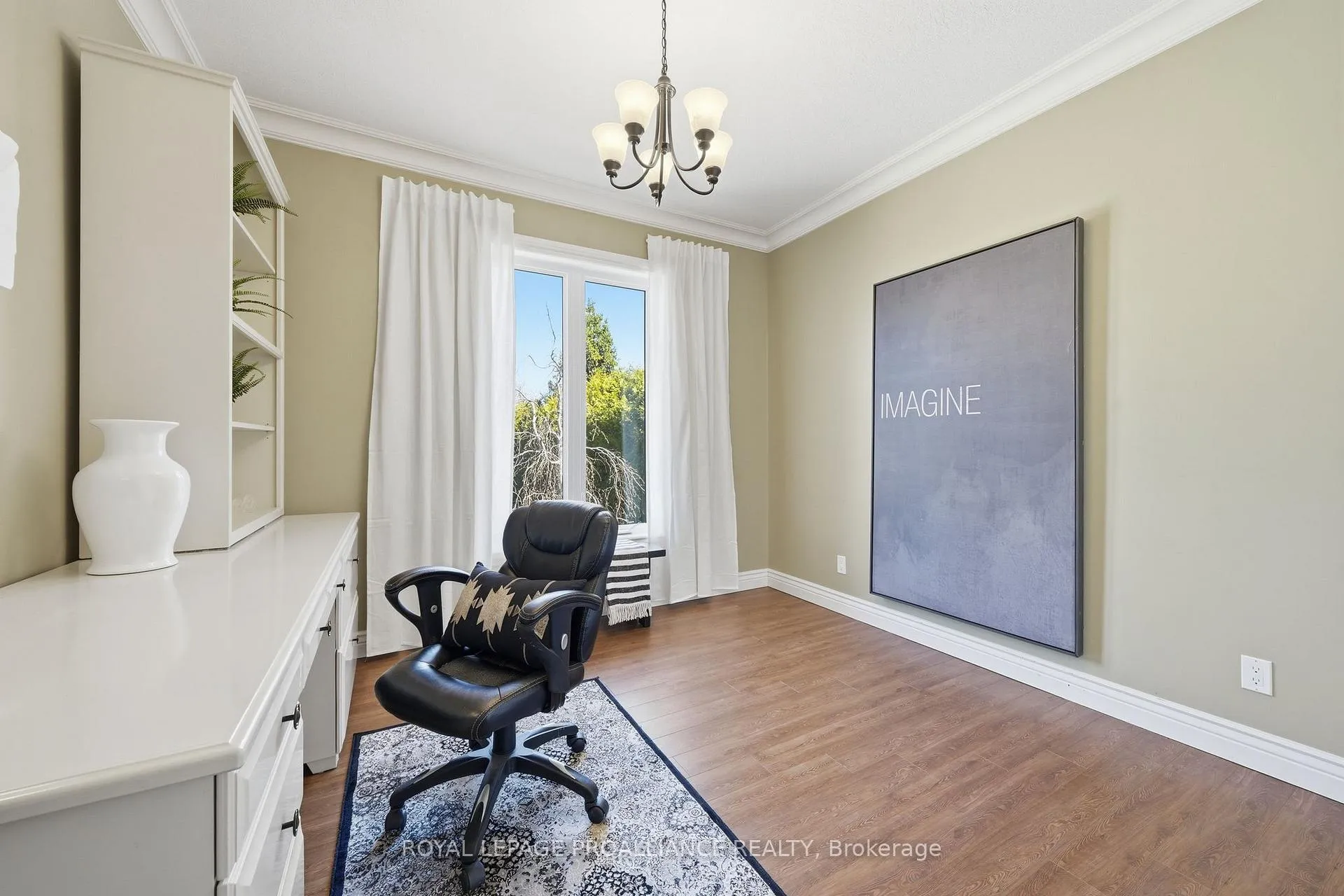 Photo 23 of 31 Price Street E, Brighton — HOMEH