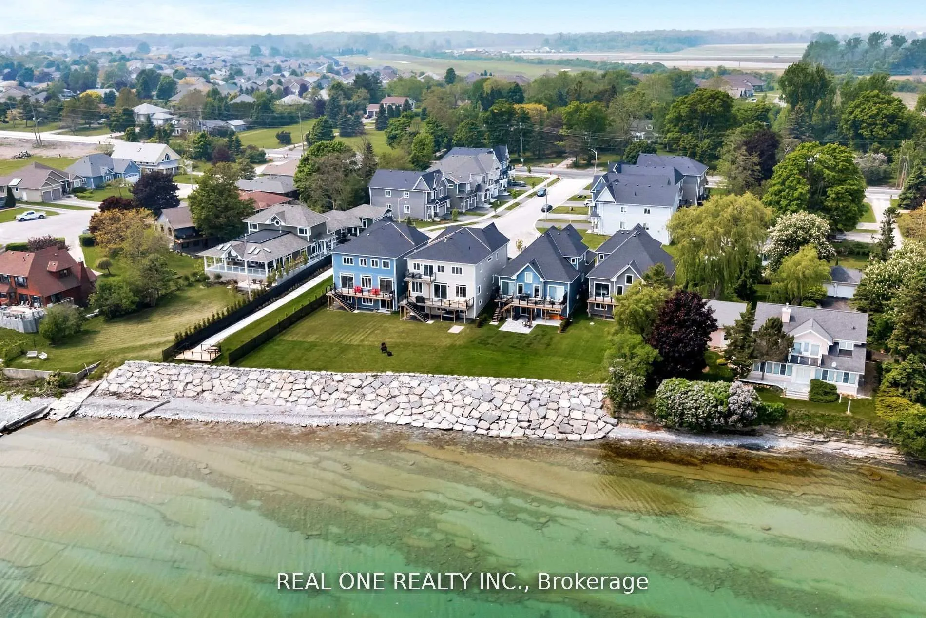 Photo 3 of 14 Twelve Trees Court, Prince Edward County, Wellington Ward — HOMEH