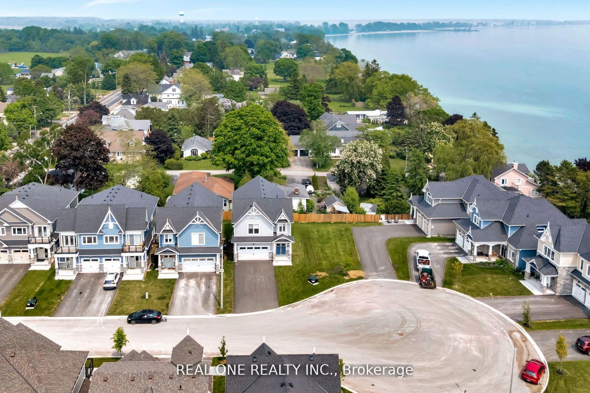 Photo 4 of 14 Twelve Trees Court, Prince Edward County, Wellington Ward — HOMEH