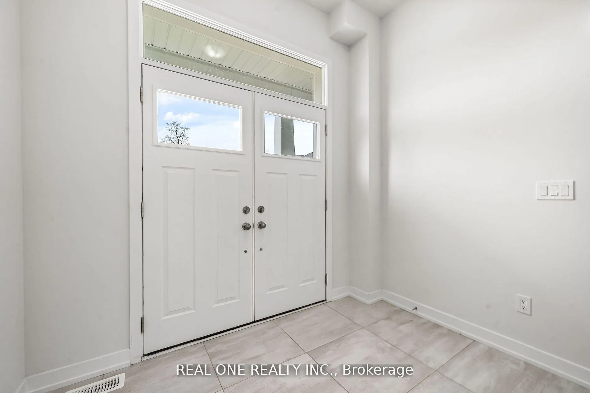 Photo 7 of 14 Twelve Trees Court, Prince Edward County, Wellington Ward — HOMEH