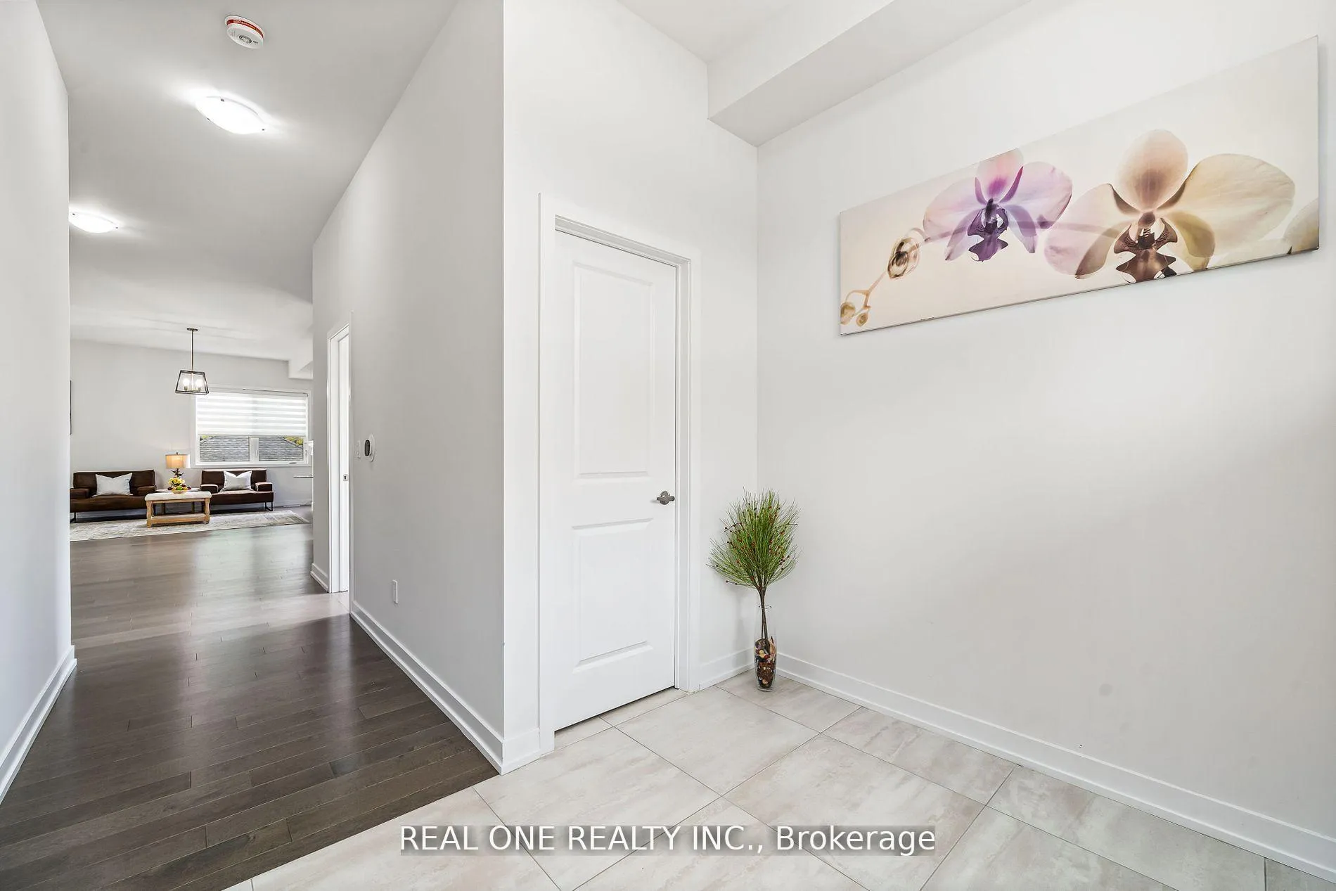 Photo 8 of 14 Twelve Trees Court, Prince Edward County, Wellington Ward — HOMEH