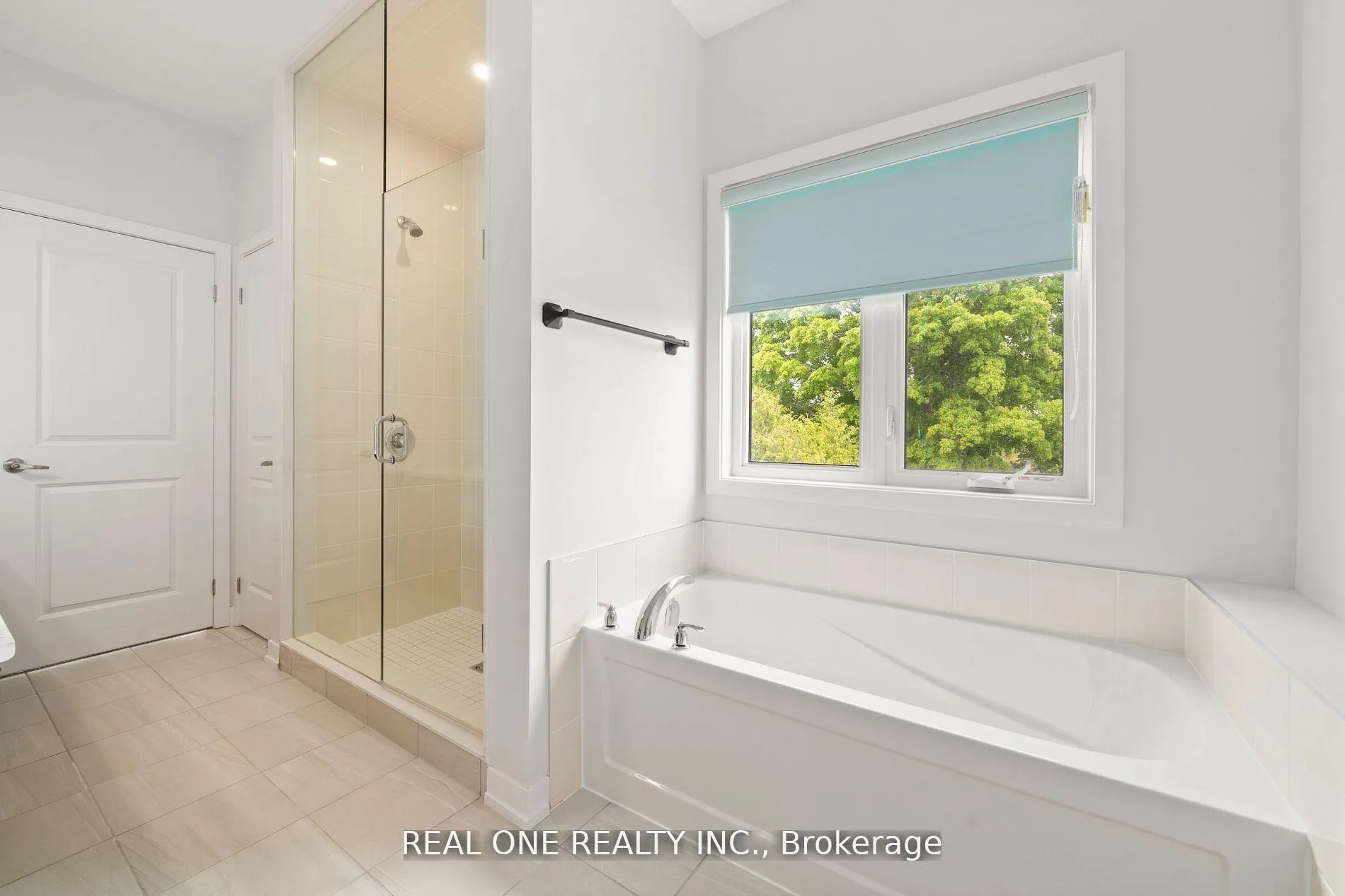 Photo 27 of 14 Twelve Trees Court, Prince Edward County, Wellington Ward — HOMEH