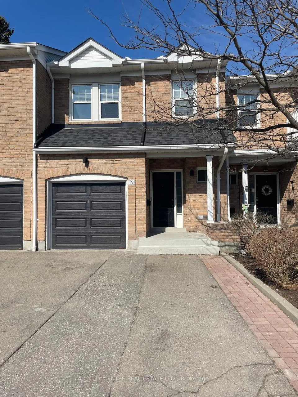 Photo 4 of 79 Tamarack Circle, Etobicoke, Kingsview Village-The Westway — HOMEH