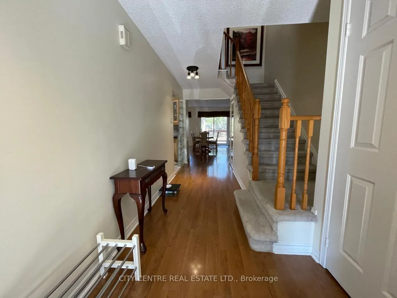 Photo 5 of 79 Tamarack Circle, Etobicoke, Kingsview Village-The Westway — HOMEH