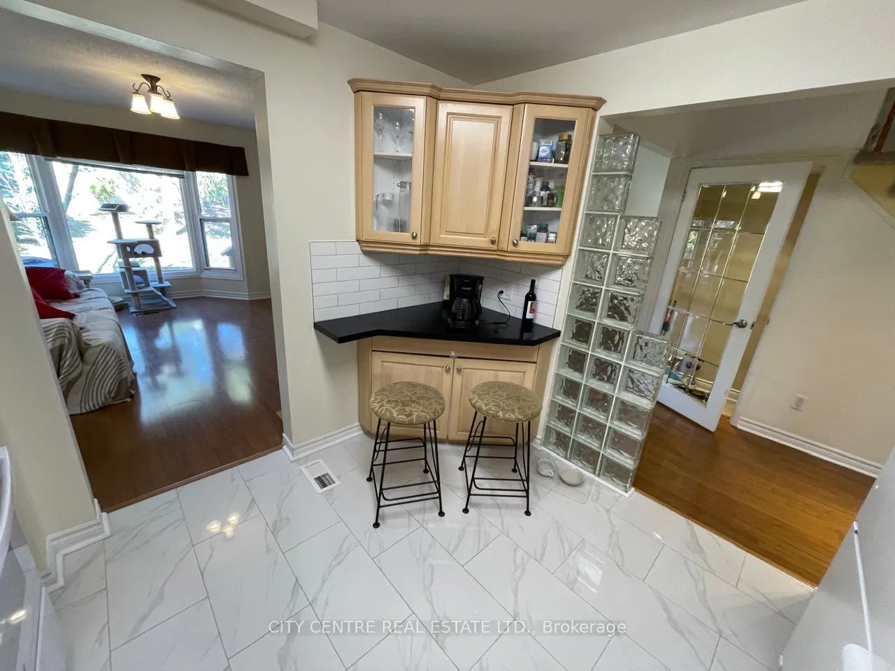 Photo 11 of 79 Tamarack Circle, Etobicoke, Kingsview Village-The Westway — HOMEH