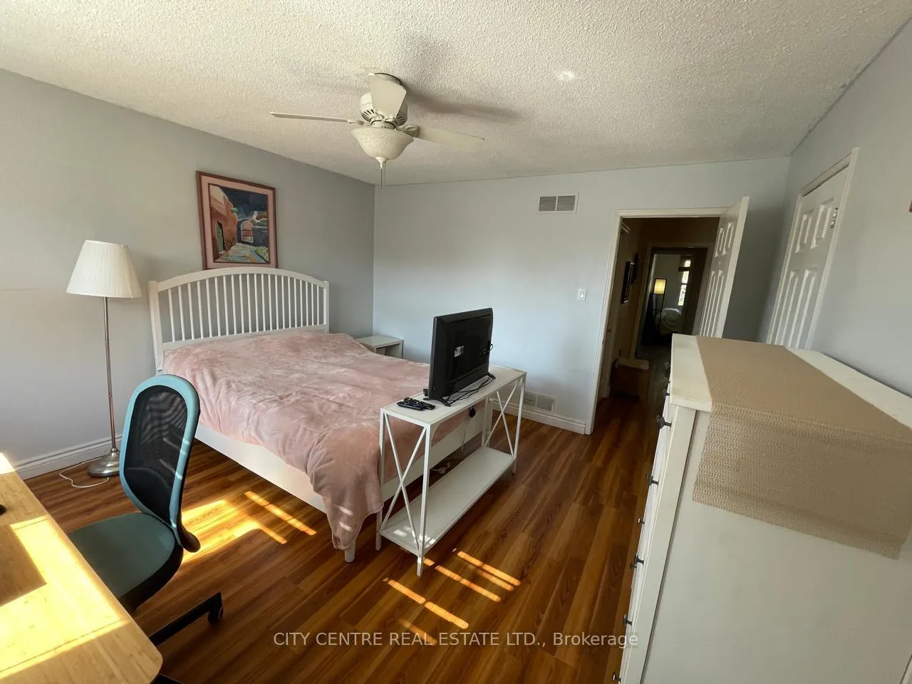 Photo 18 of 79 Tamarack Circle, Etobicoke, Kingsview Village-The Westway — HOMEH