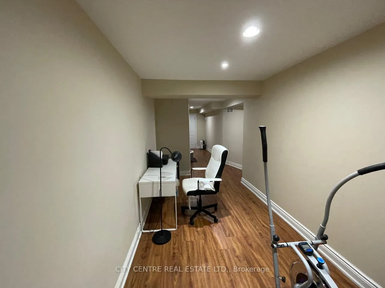 Photo 28 of 79 Tamarack Circle, Etobicoke, Kingsview Village-The Westway — HOMEH