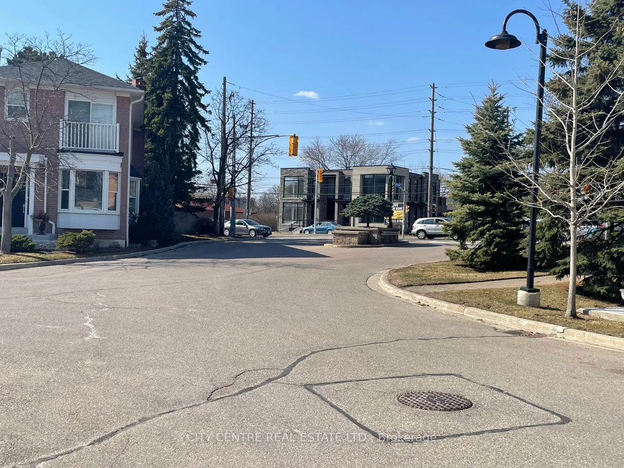 Photo 34 of 79 Tamarack Circle, Etobicoke, Kingsview Village-The Westway — HOMEH