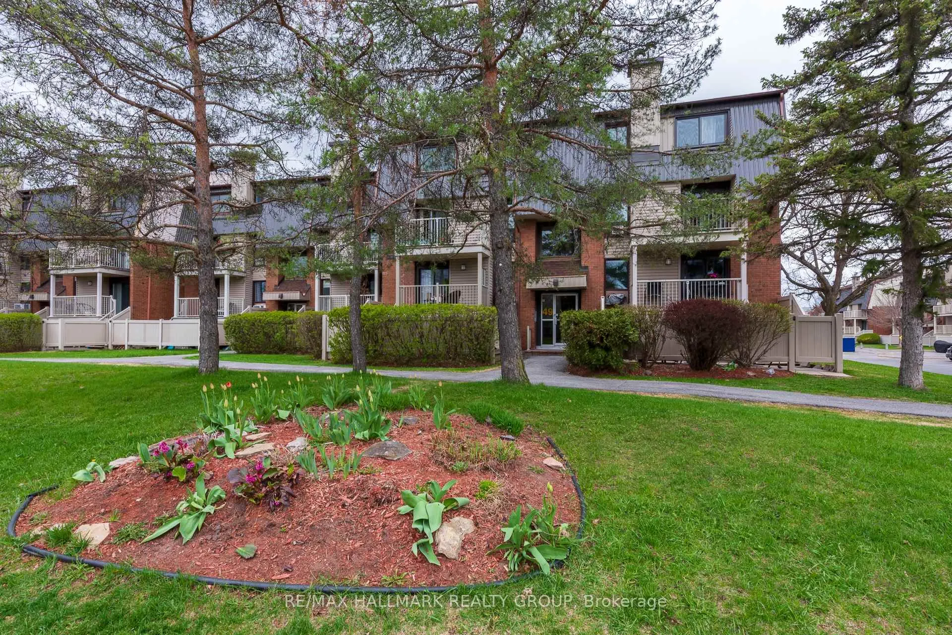 Photo 1 of Unit 8, 49 Sherway Drive, Ottawa, Barrhaven - Pheasant Run — HOMEH