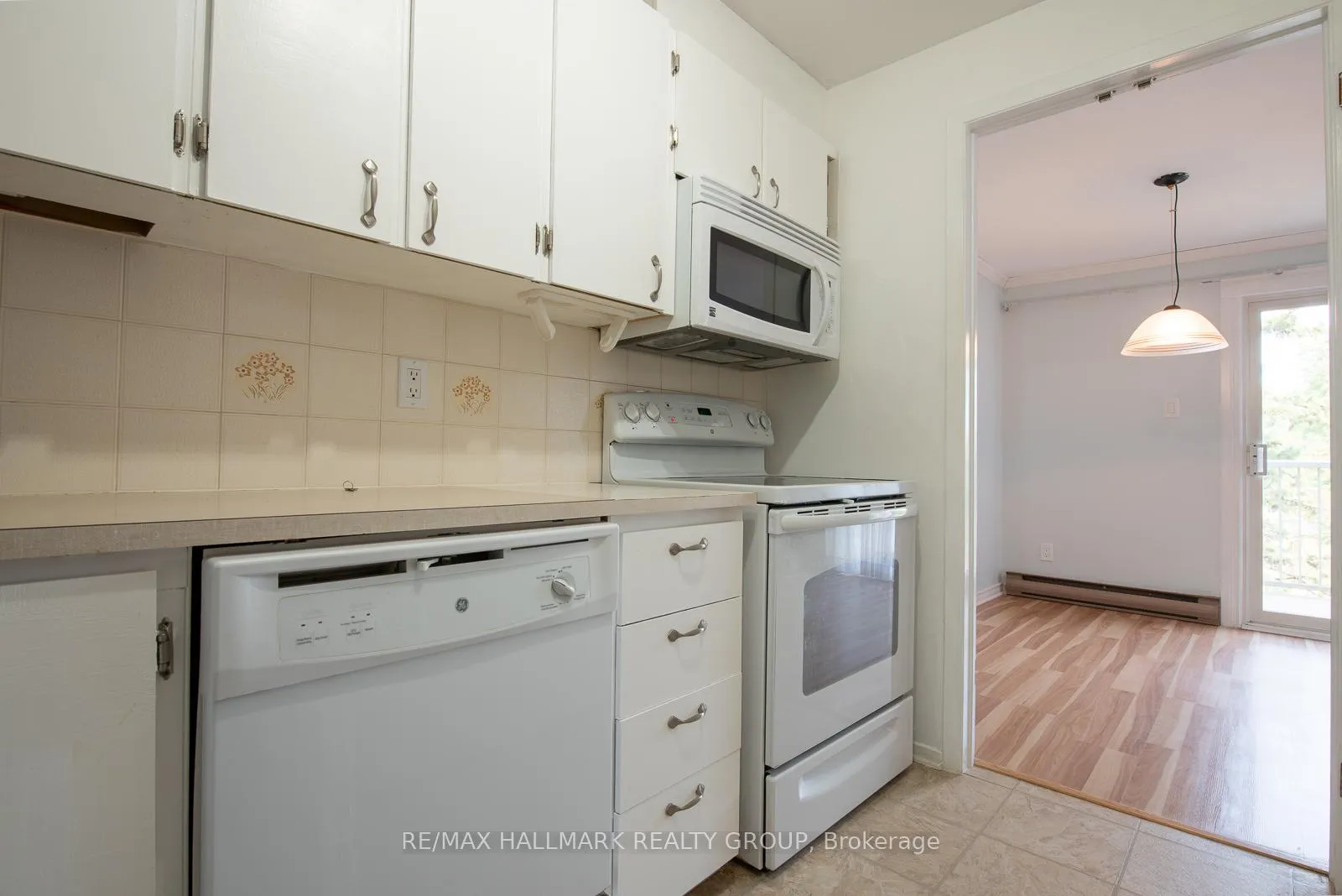 Photo 18 of Unit 8, 49 Sherway Drive, Ottawa, Barrhaven - Pheasant Run — HOMEH