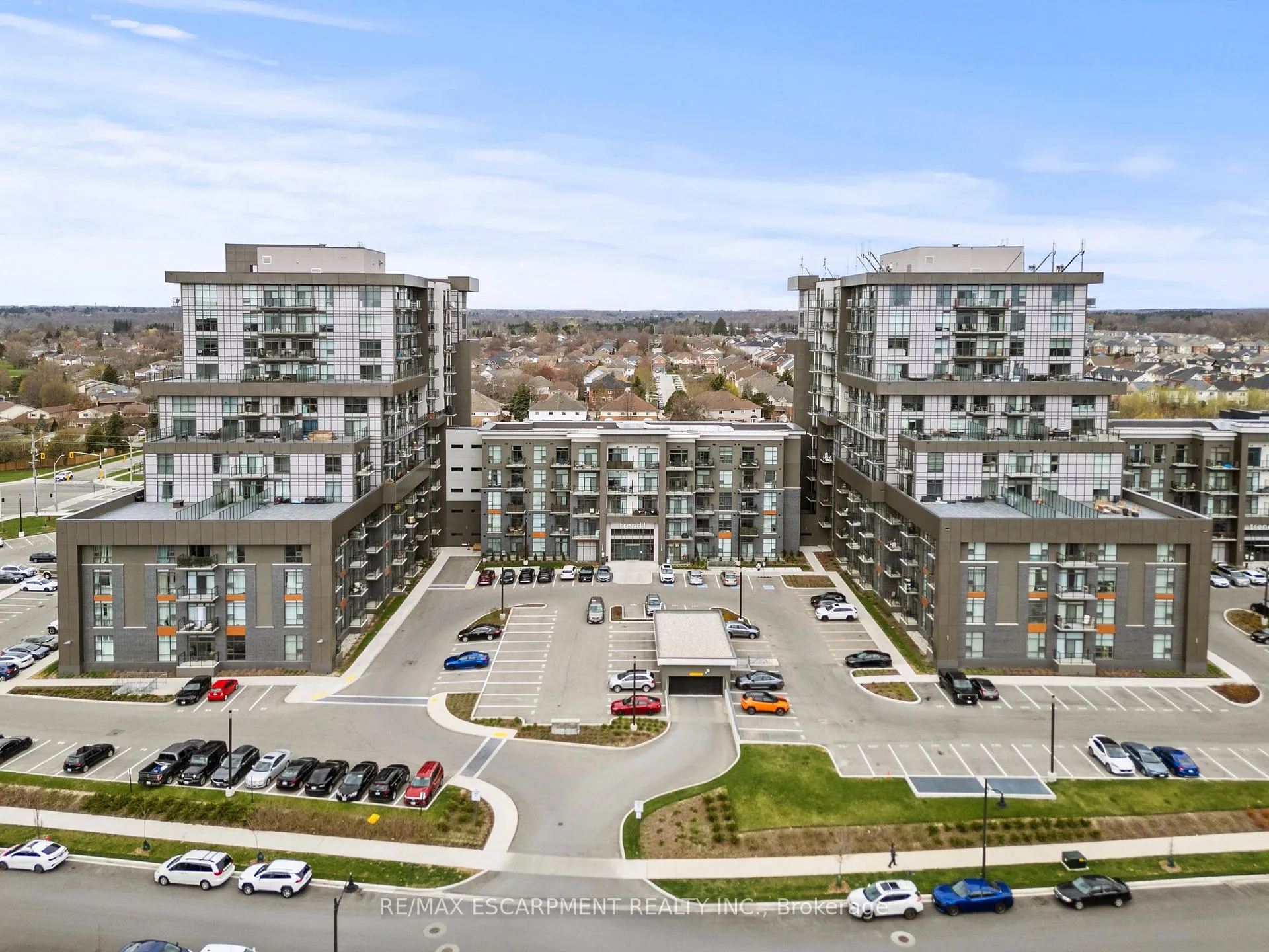 Photo 3 of Unit 706, 450 Dundas Street, Hamilton, Waterdown — HOMEH