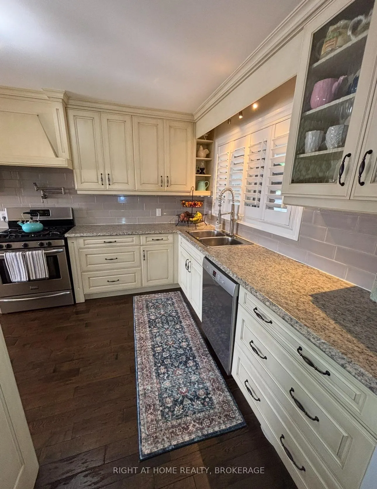 Photo 6 of 57 Metcalfe Street, Thorold, Thorold Downtown — HOMEH