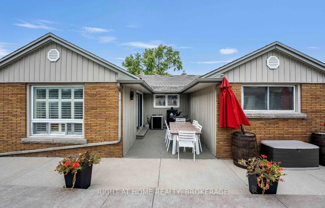 Photo 37 of 57 Metcalfe Street, Thorold, Thorold Downtown — HOMEH