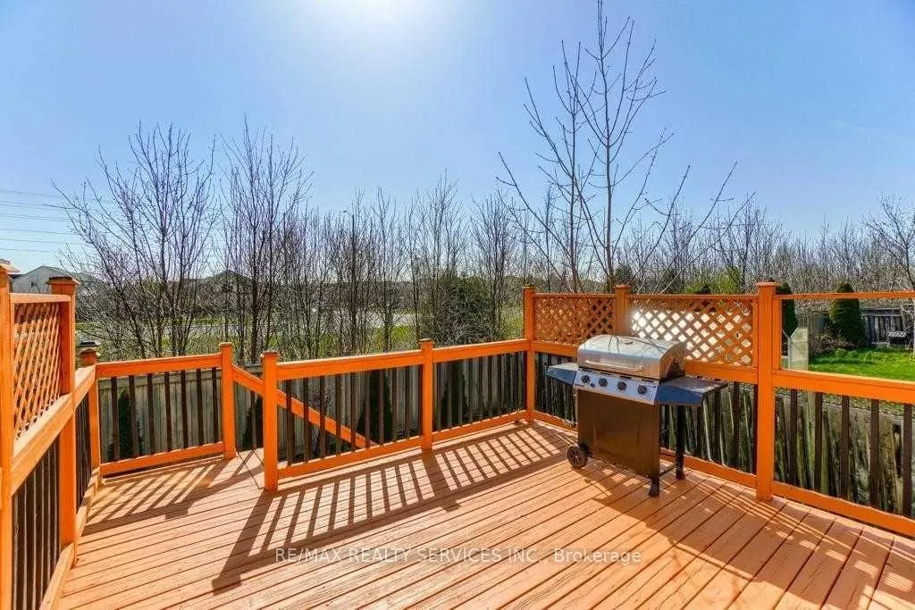 Photo 14 of 50 Oakmeadow Drive, Brampton, Fletcher's Meadow — HOMEH