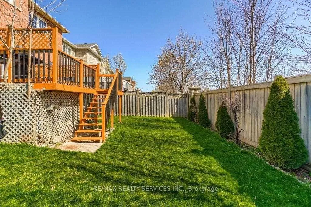 Photo 30 of 50 Oakmeadow Drive, Brampton, Fletcher's Meadow — HOMEH
