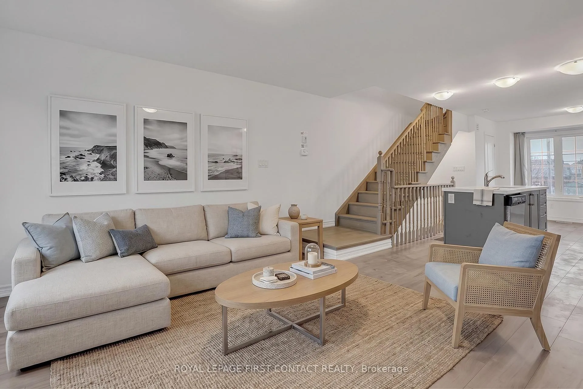 Photo 17 of 49 Pumpkin Corner Crescent, Barrie, Rural Barrie Southeast — HOMEH