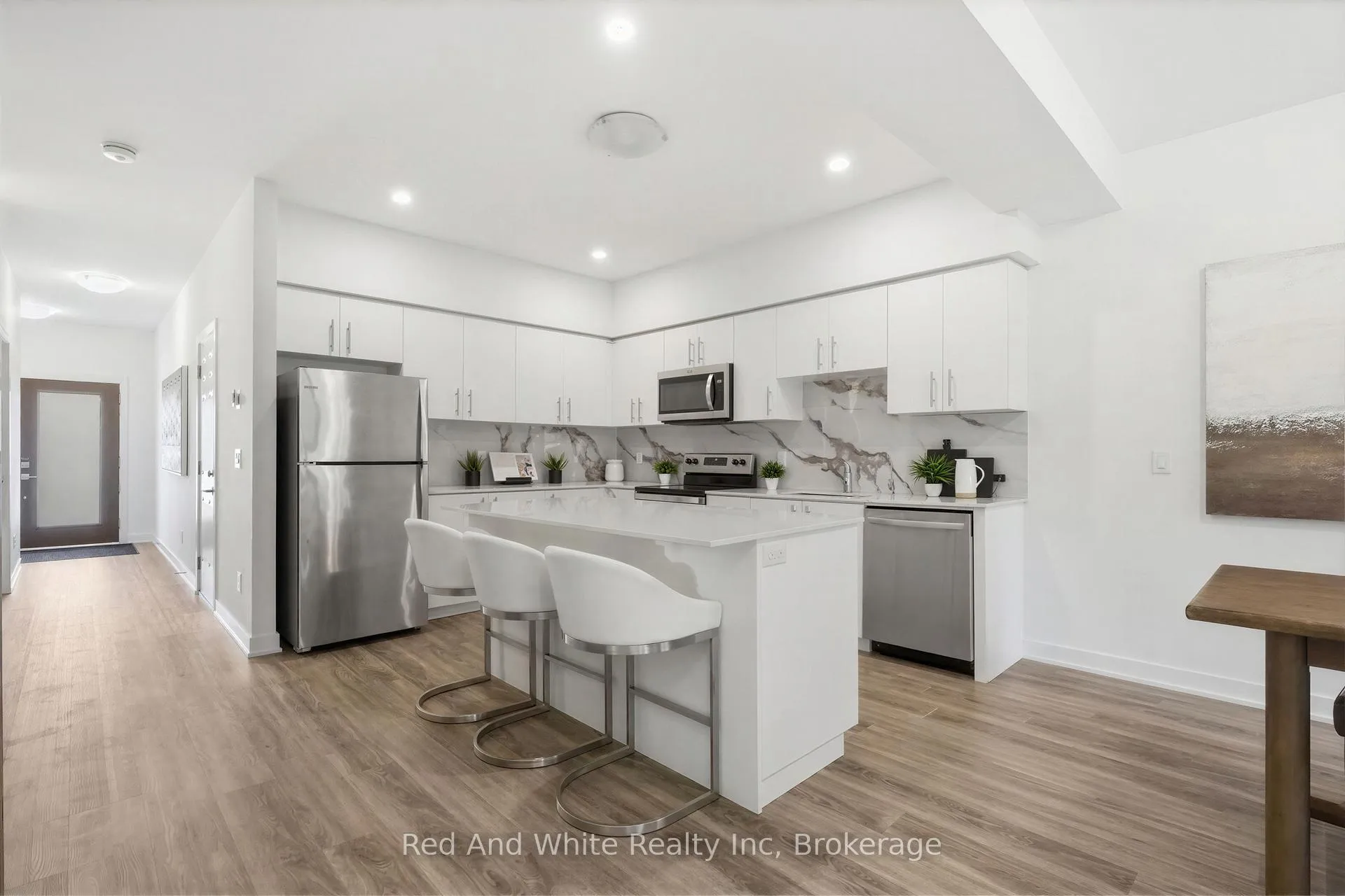 Photo 4 of Unit 22, 110 Fergus Avenue, Kitchener, Stanley Park — HOMEH