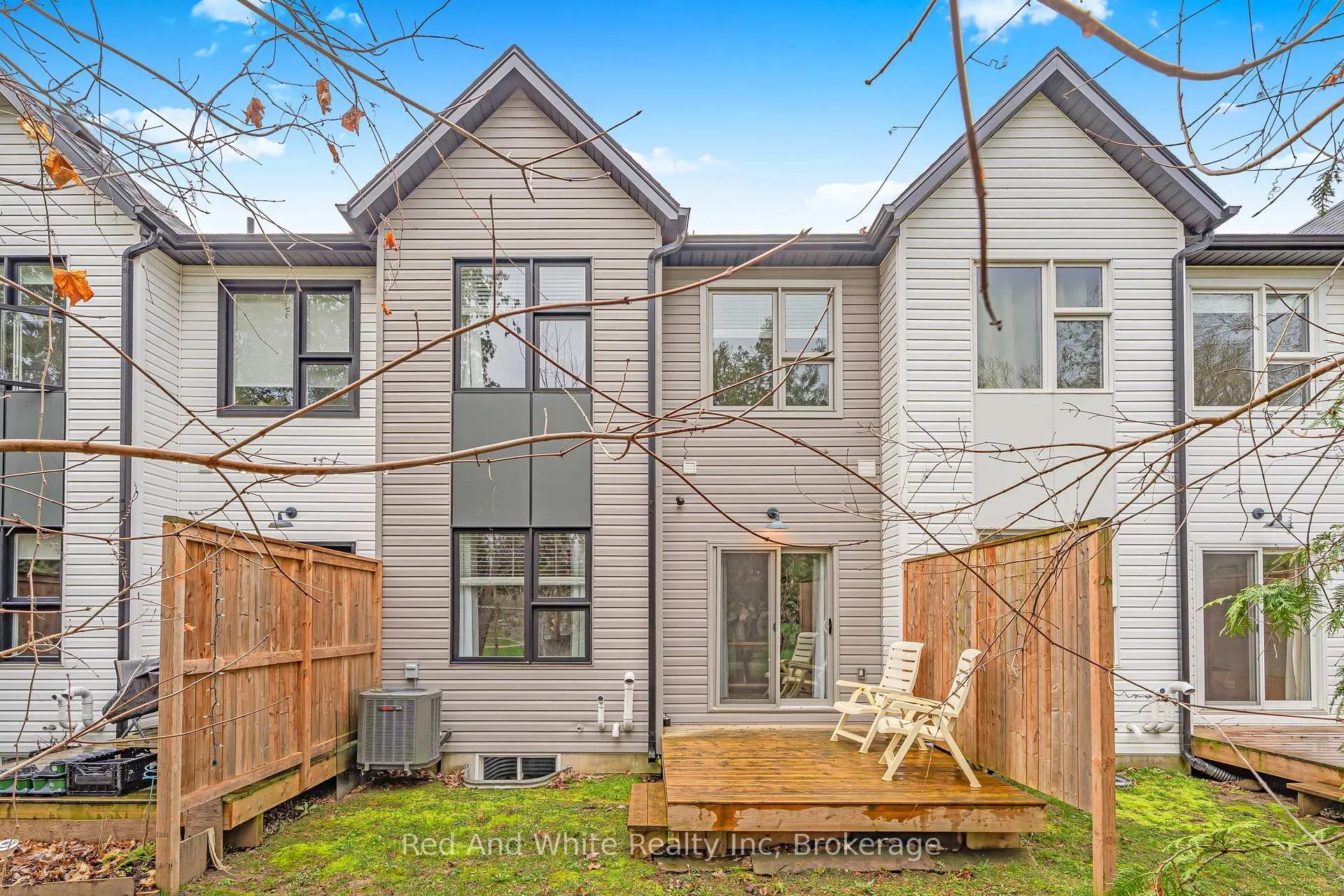 Photo 16 of Unit 22, 110 Fergus Avenue, Kitchener, Stanley Park — HOMEH