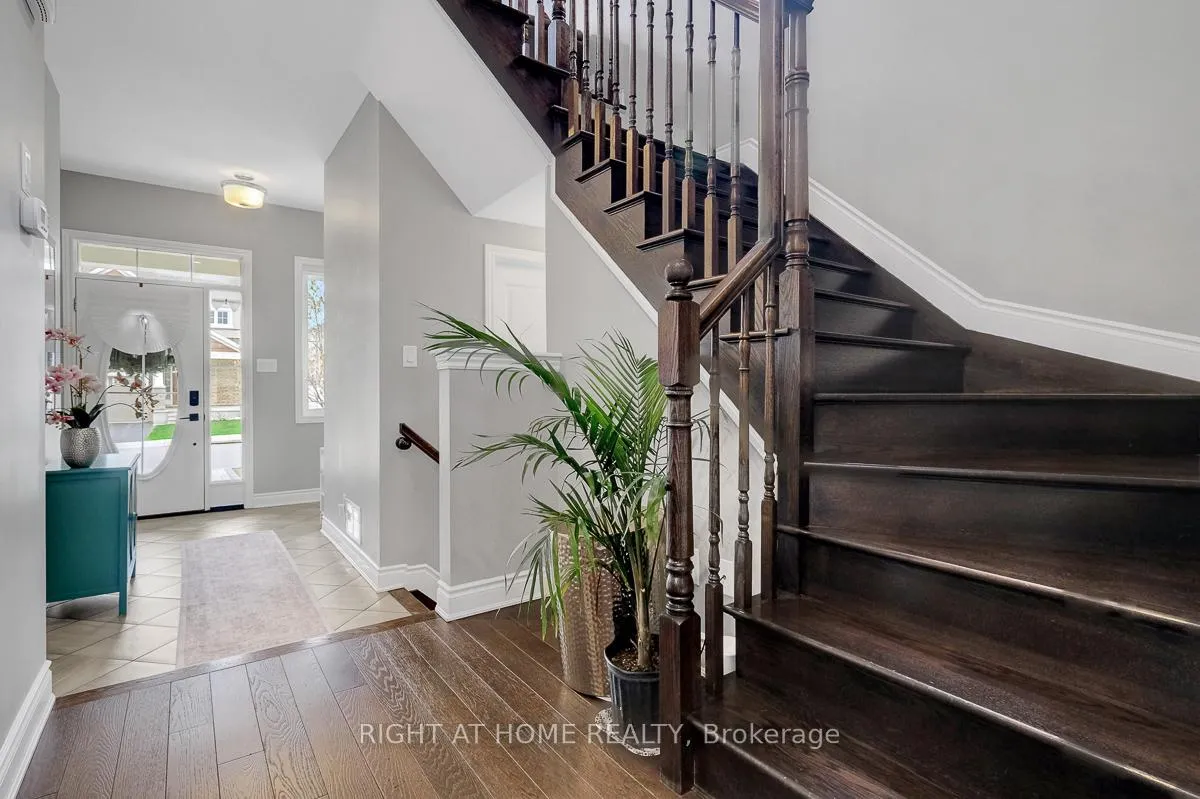 Photo 5 of 771 Devario Crescent, Ottawa, Barrhaven - Half Moon Bay — HOMEH