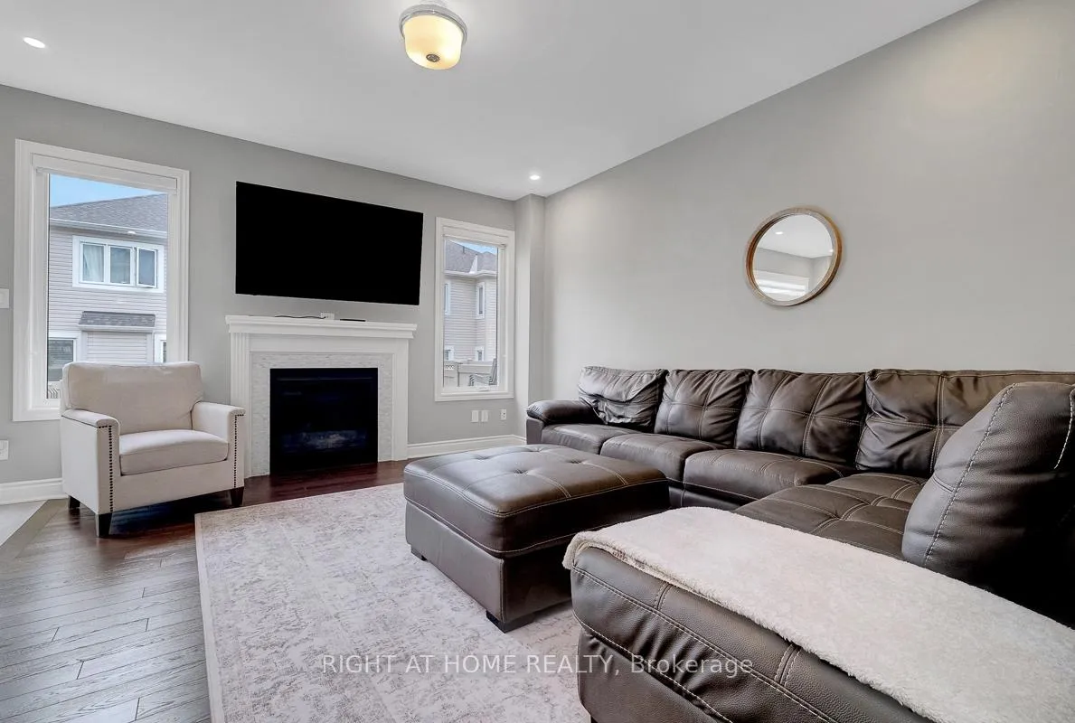 Photo 8 of 771 Devario Crescent, Ottawa, Barrhaven - Half Moon Bay — HOMEH