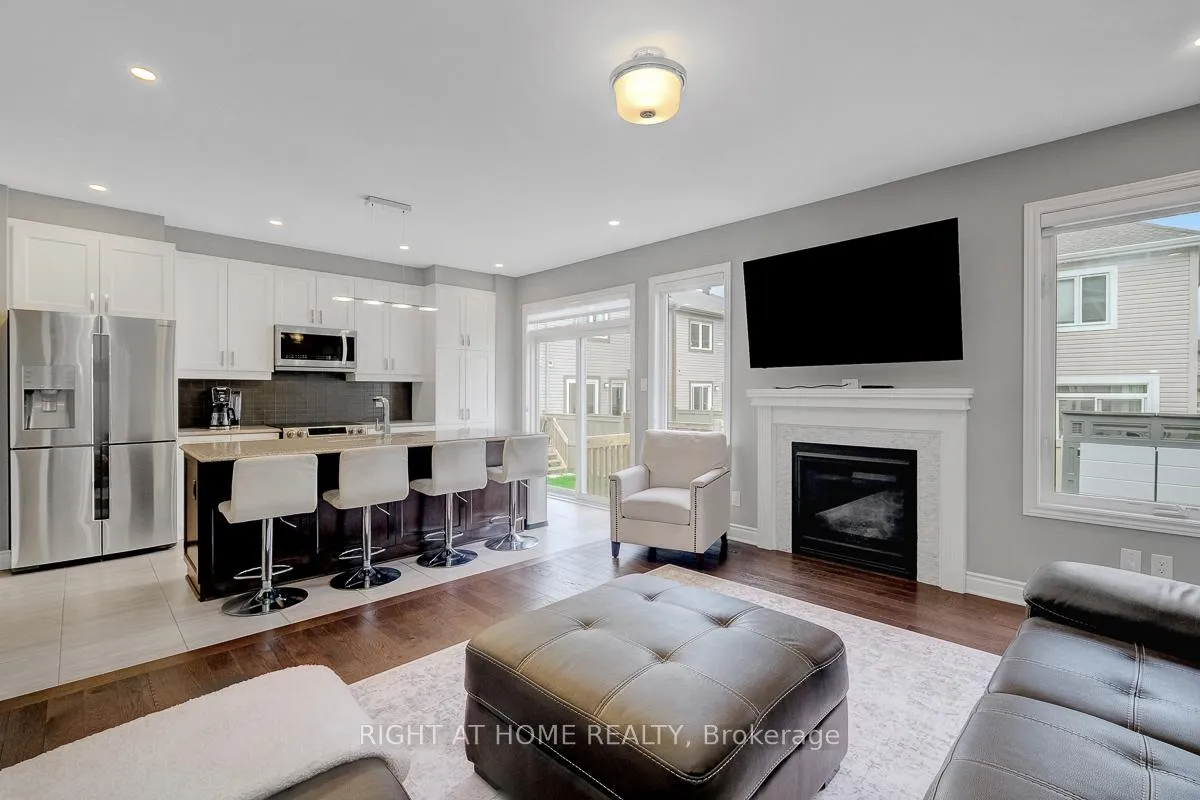 Photo 9 of 771 Devario Crescent, Ottawa, Barrhaven - Half Moon Bay — HOMEH