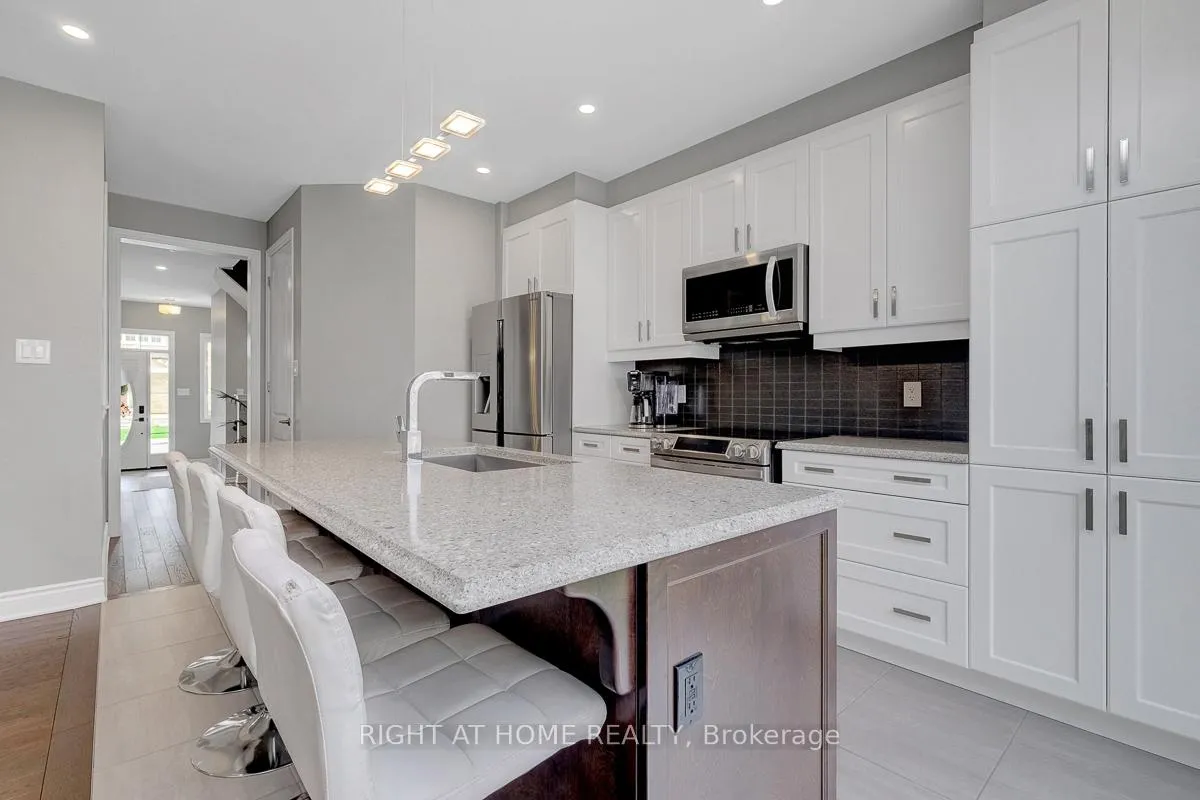 Photo 11 of 771 Devario Crescent, Ottawa, Barrhaven - Half Moon Bay — HOMEH