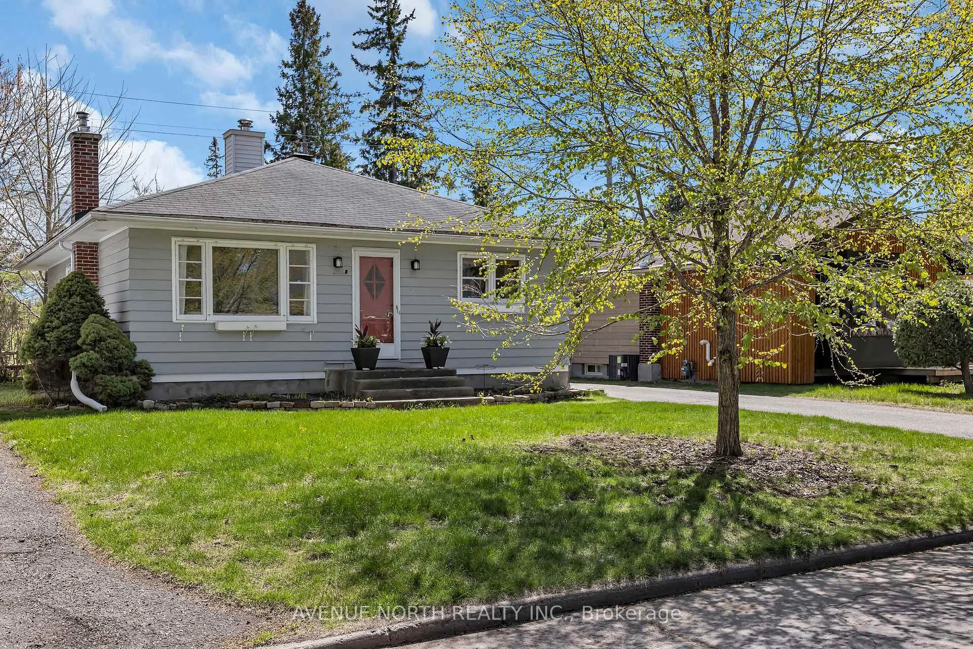 Photo 2 of 934 Weston Drive, Ottawa, Elmvale Acres/Urbandale — HOMEH