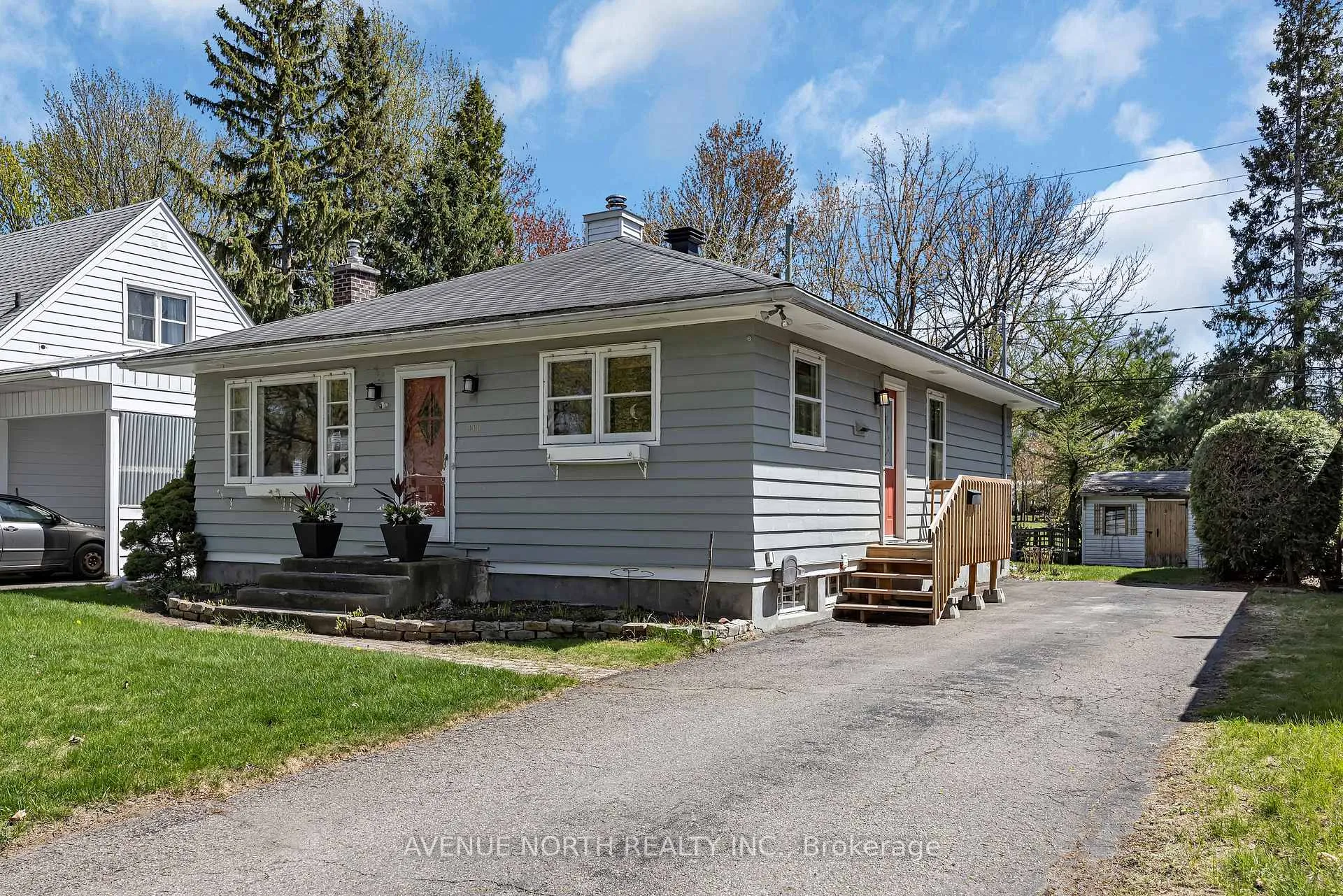 Photo 3 of 934 Weston Drive, Ottawa, Elmvale Acres/Urbandale — HOMEH
